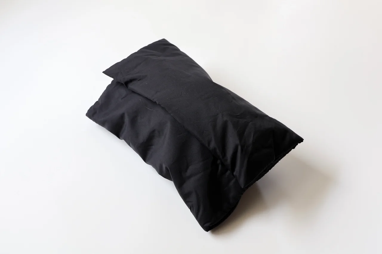 UNIQLO：C｜サングラス／シールド ケース