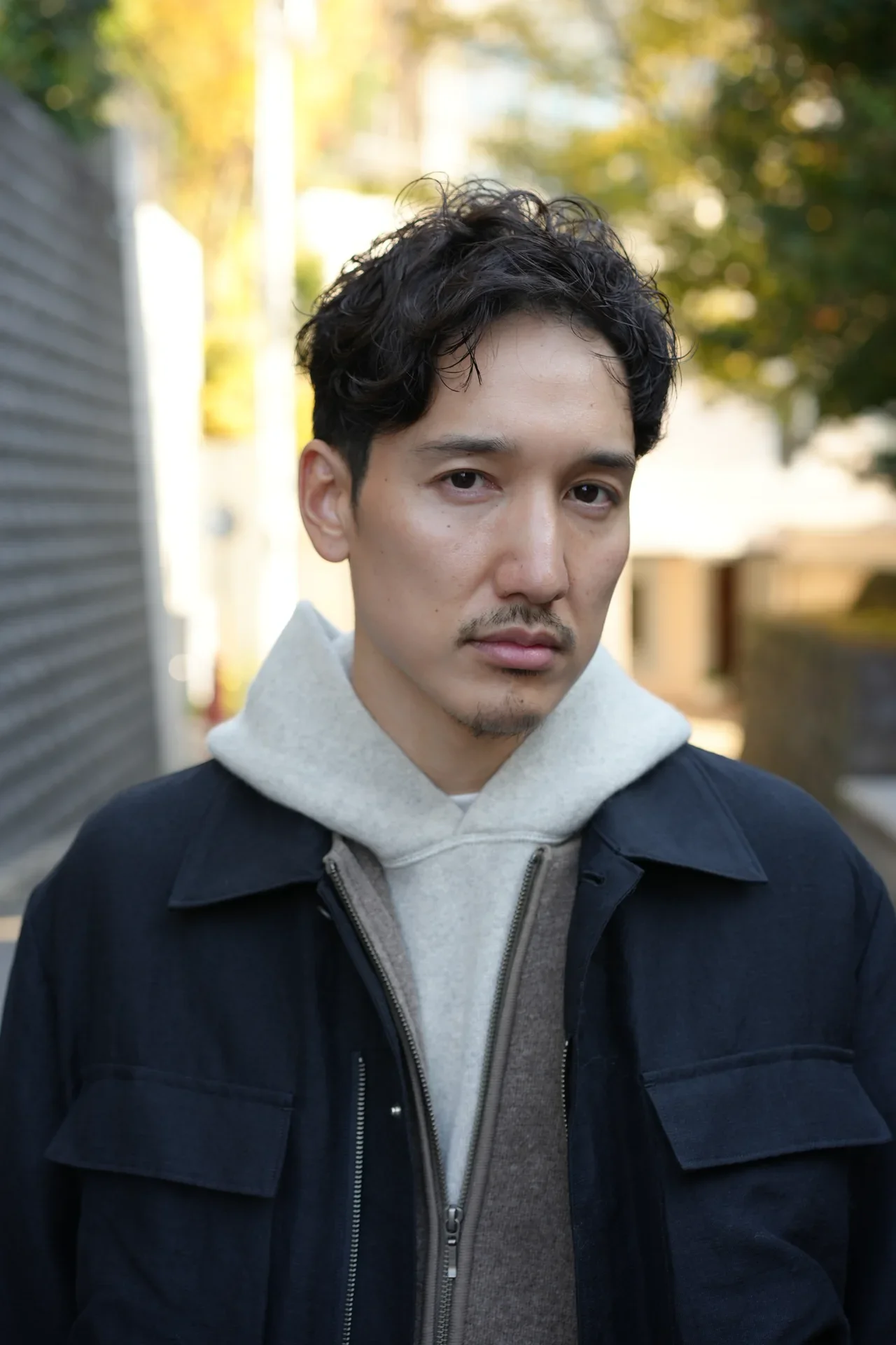 サイドとバックをスッキリさせたパーマスタイル