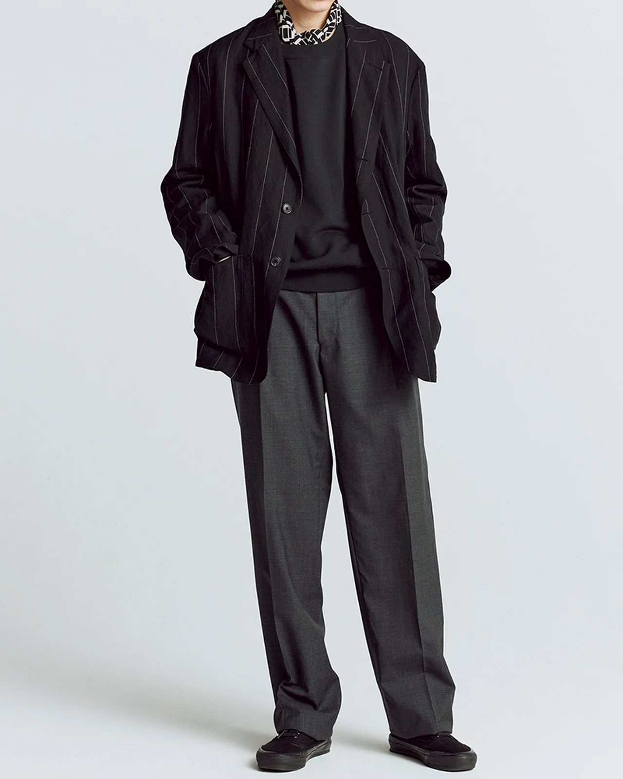 HOLLIDAY & BROWN silk scarf tie 着こなし 全身