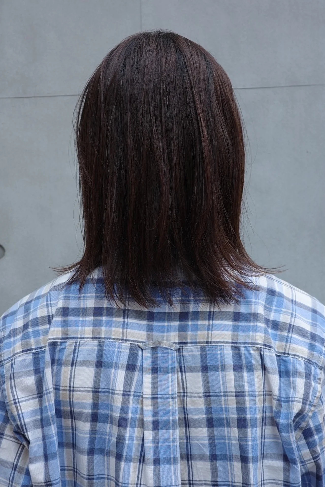 「硬めの髪質と広がりやすいくせをロングでの画像_2