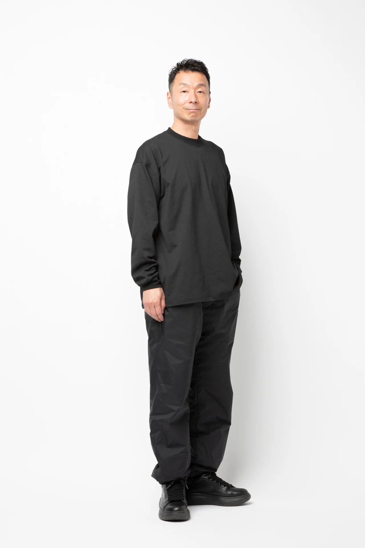 マットな素材で軽やかさを出した「オールブの画像_1