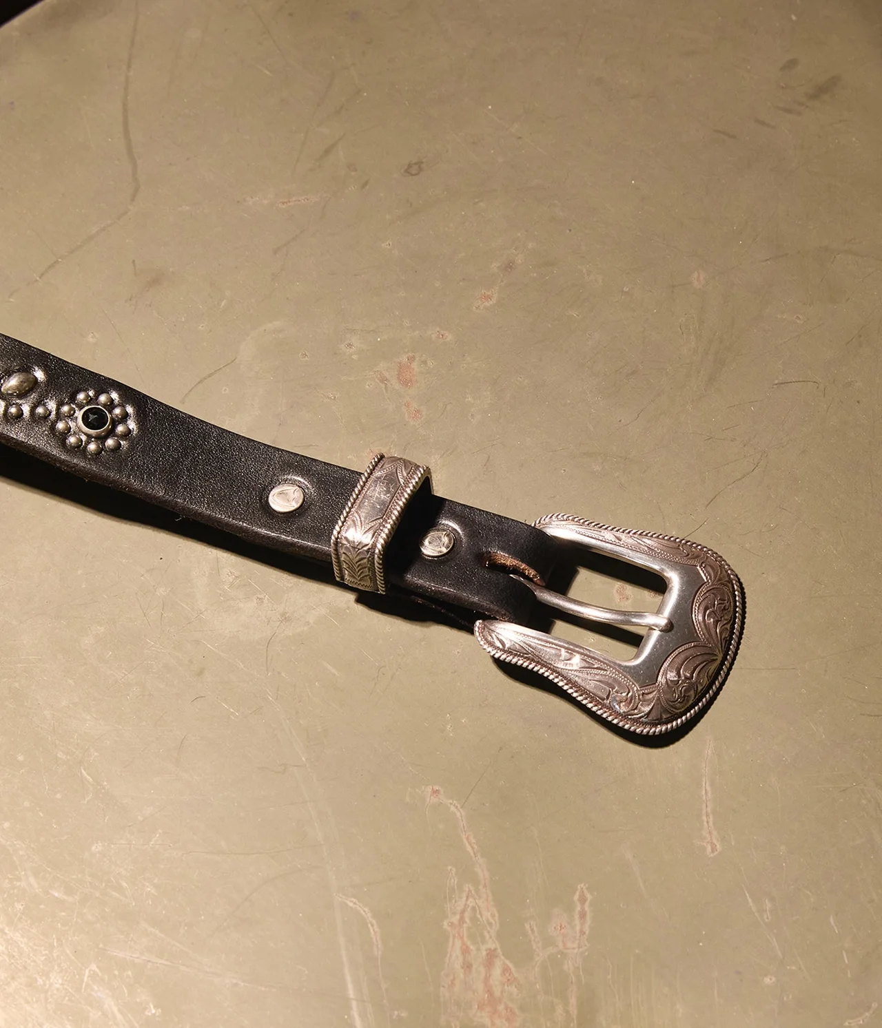 【大人のレザー小物】ベルトから財布まで。の画像_7