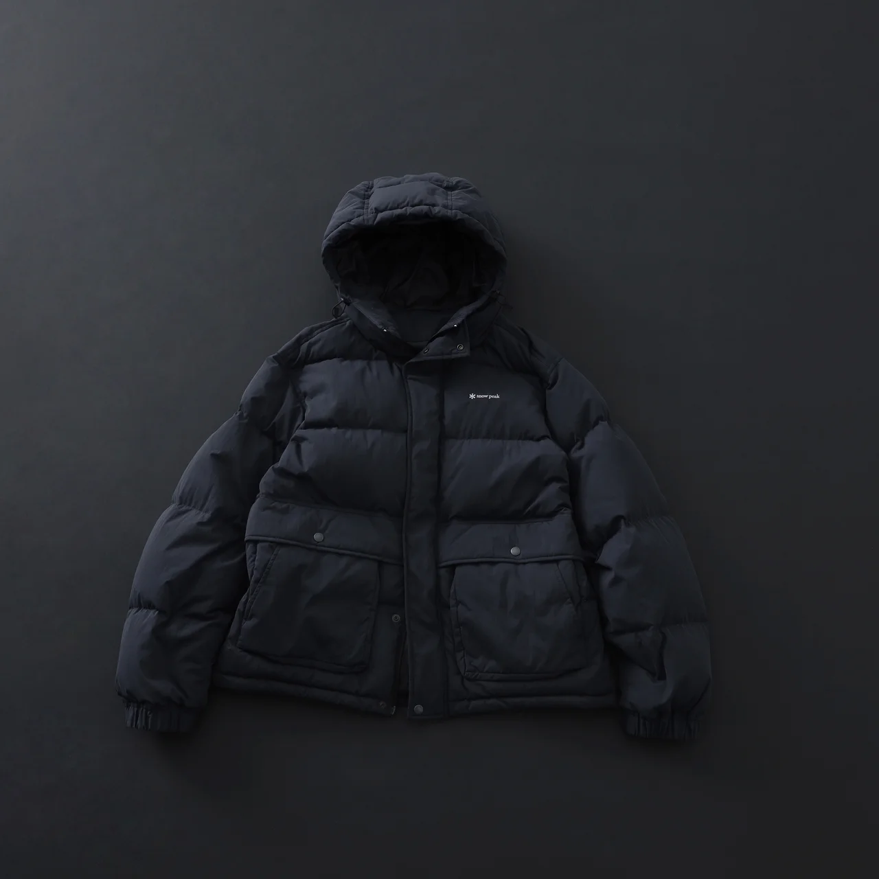 大人が買うべき「黒ダウン」20選。モンベの画像_4