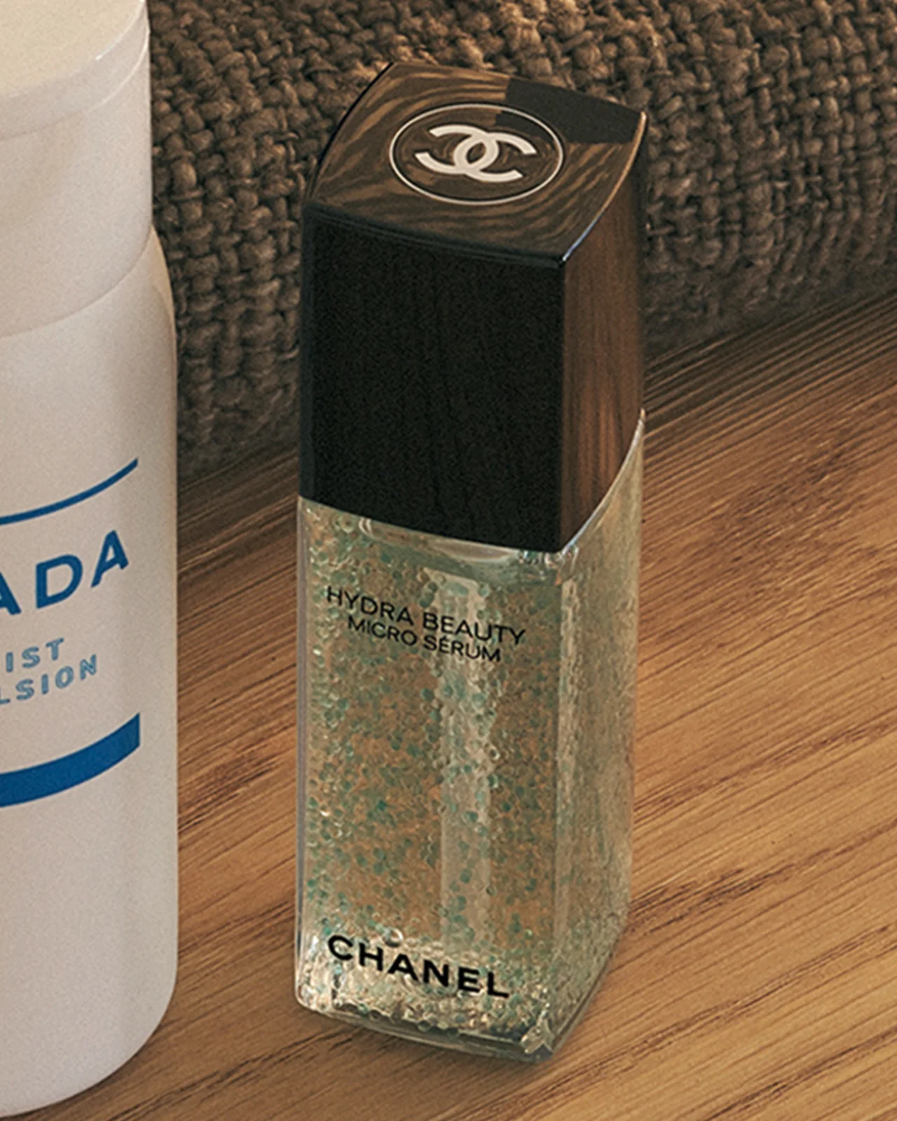 CHANEL｜イドゥラ ビューティ マイクロ セラム インテンス