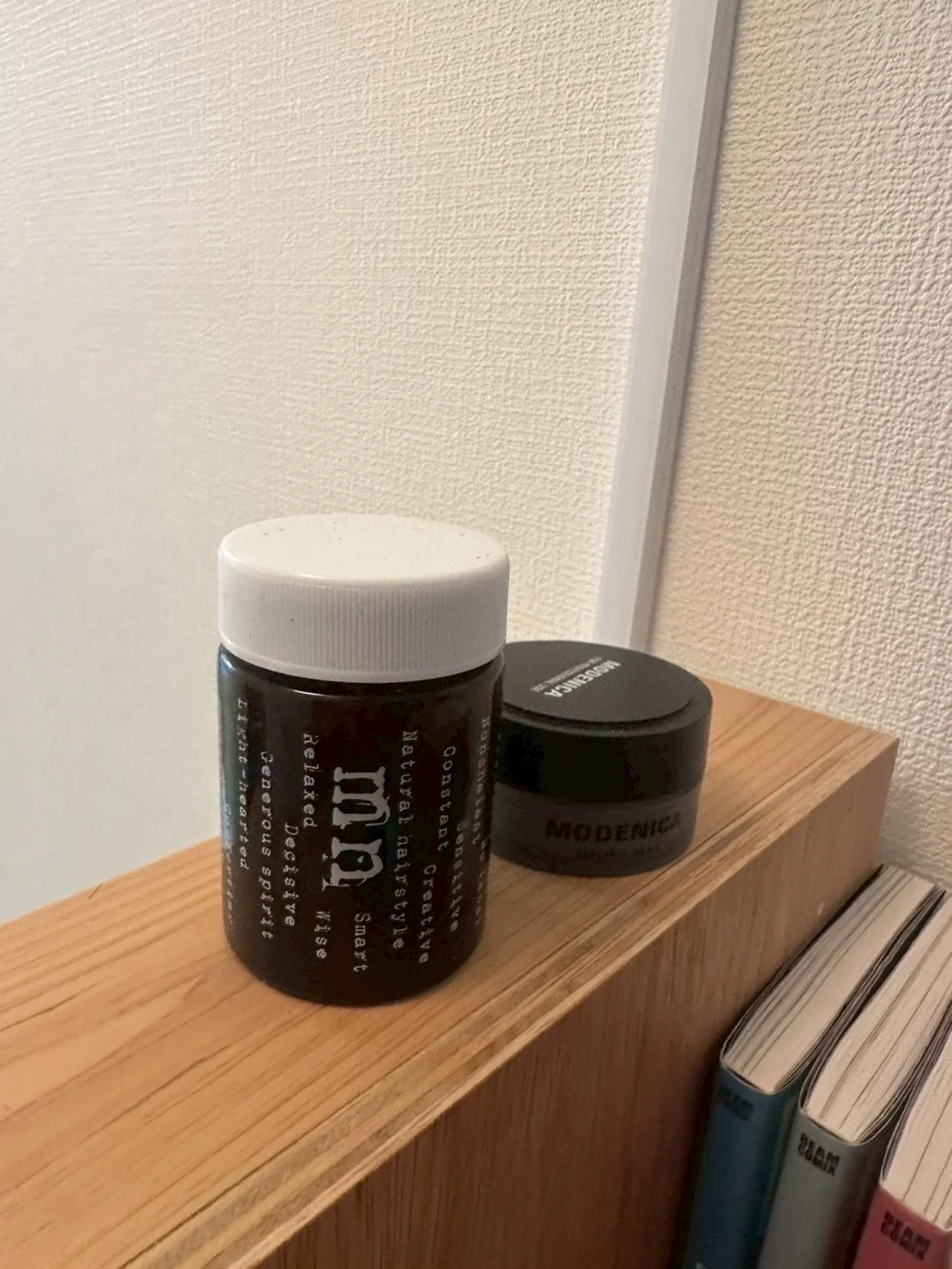 メンズヘア ナチュラルクロップスタイルに使ったモデニカのスタイリング剤
