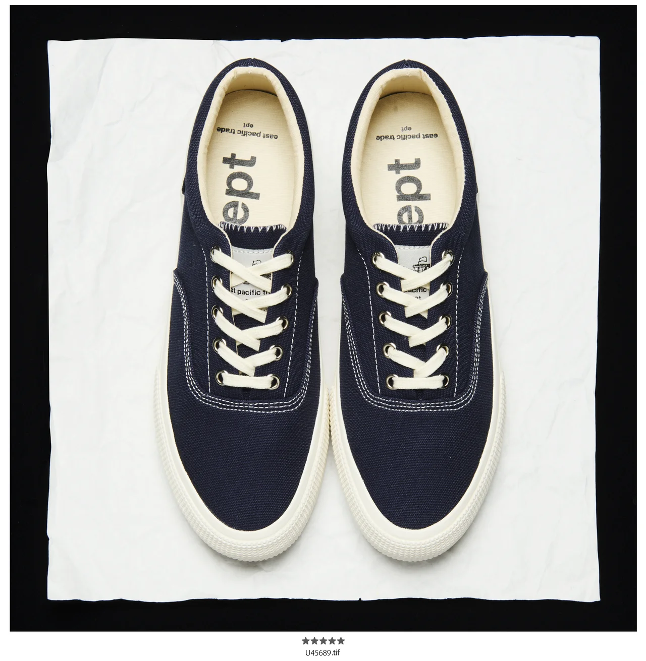 大人メンズにおすすめのスニーカー、イースト パシフィック トレードのデッキスニーカー