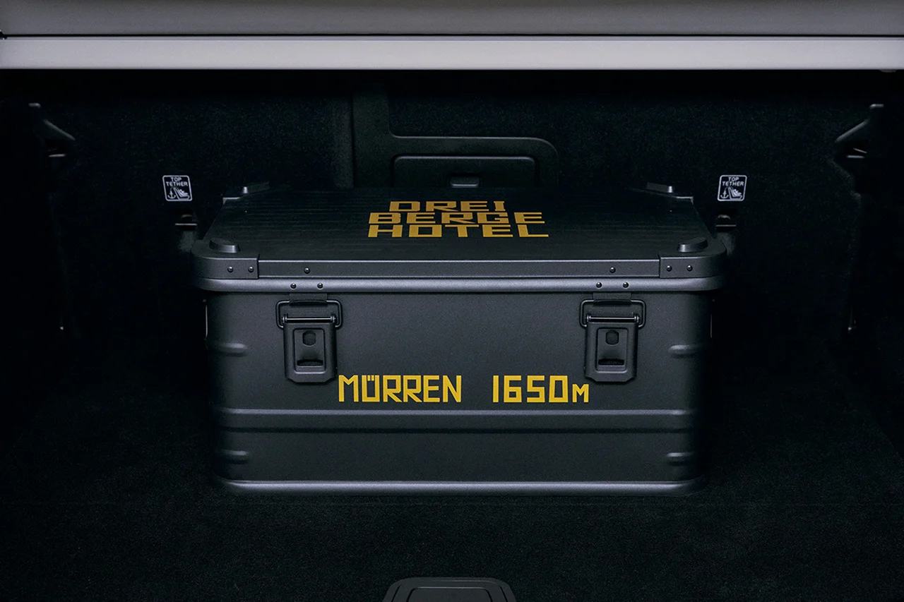 DREI BERGE HOTEL ／ Army Case