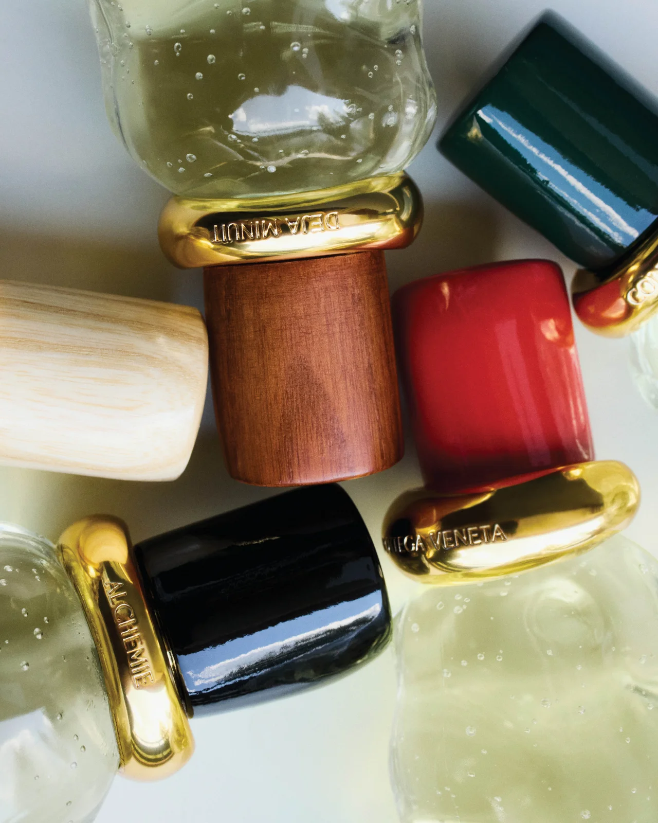 【大人が選ぶべき香水】テーマは“香りのイの画像_2