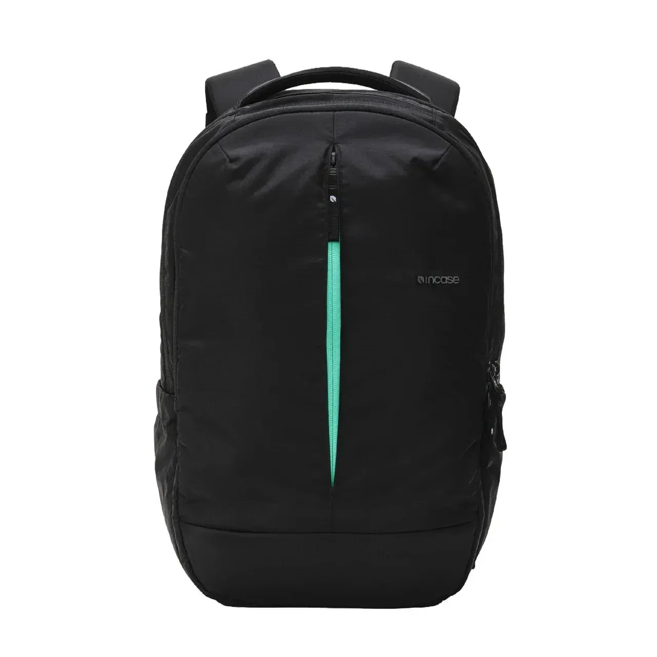 【大人の黒リュック】ミントカラーがさりげなく効く。「インケース」のノーティアム別注バックパックが買い①