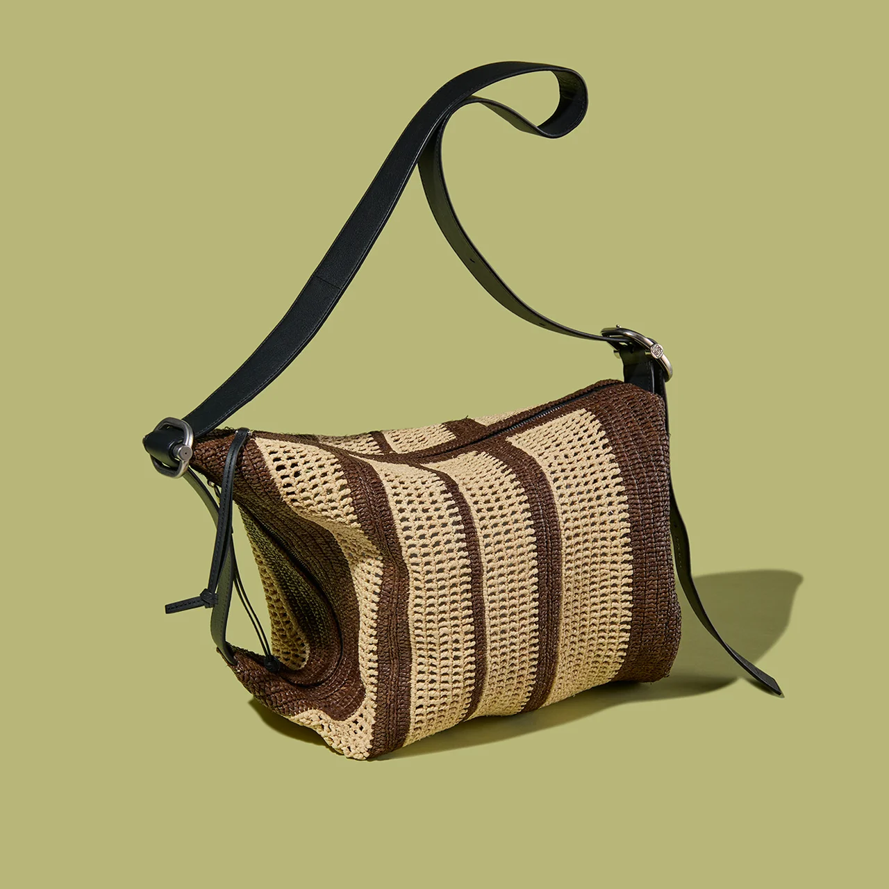 バケットとダッフルの2スタイルが楽しめる