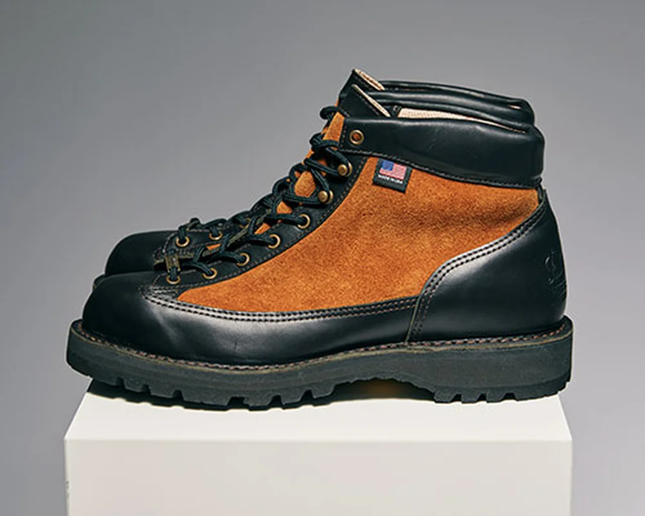 ダナーライト リバイバル