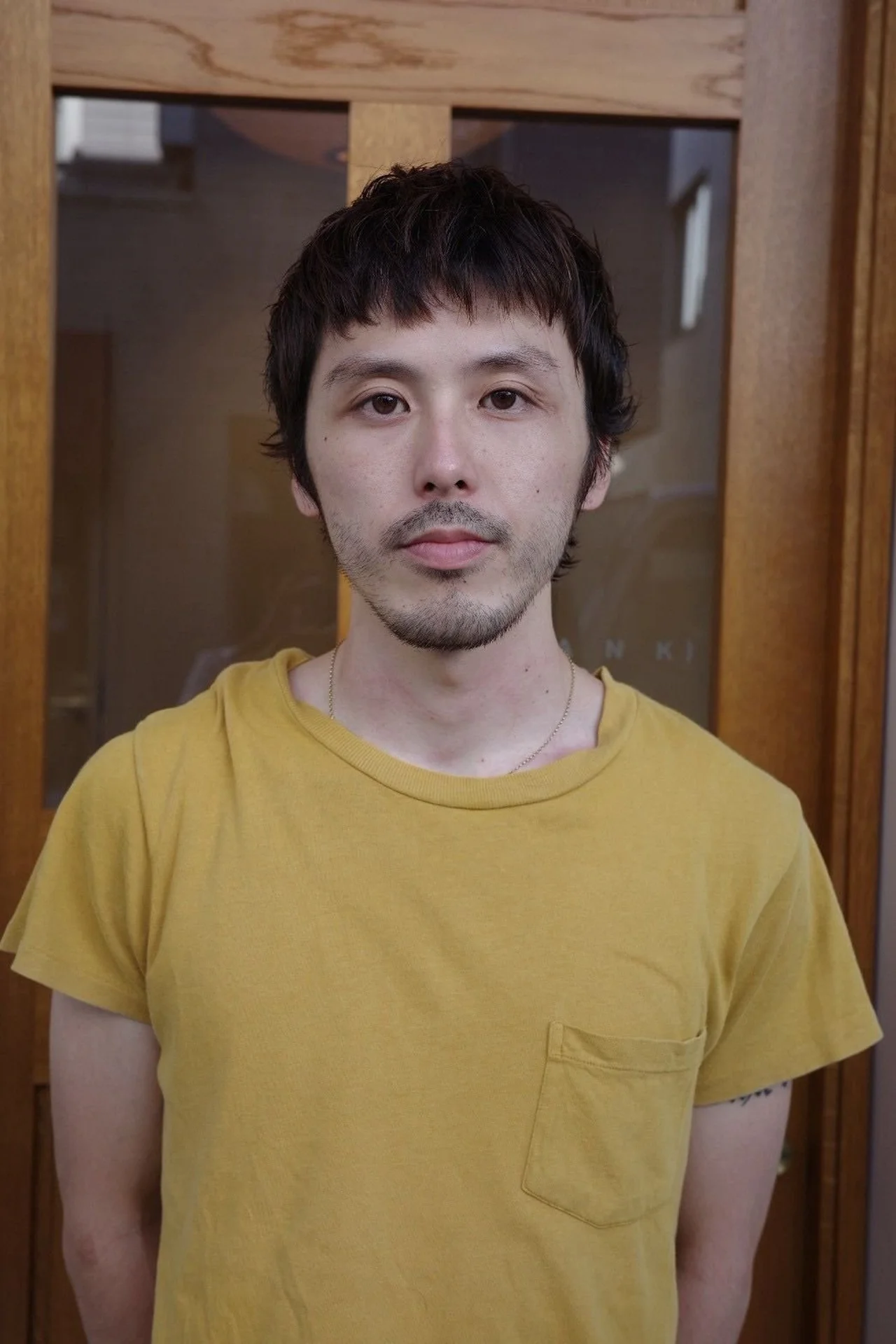 メンズヘア 少しの個性を加えたショートヘアの正面