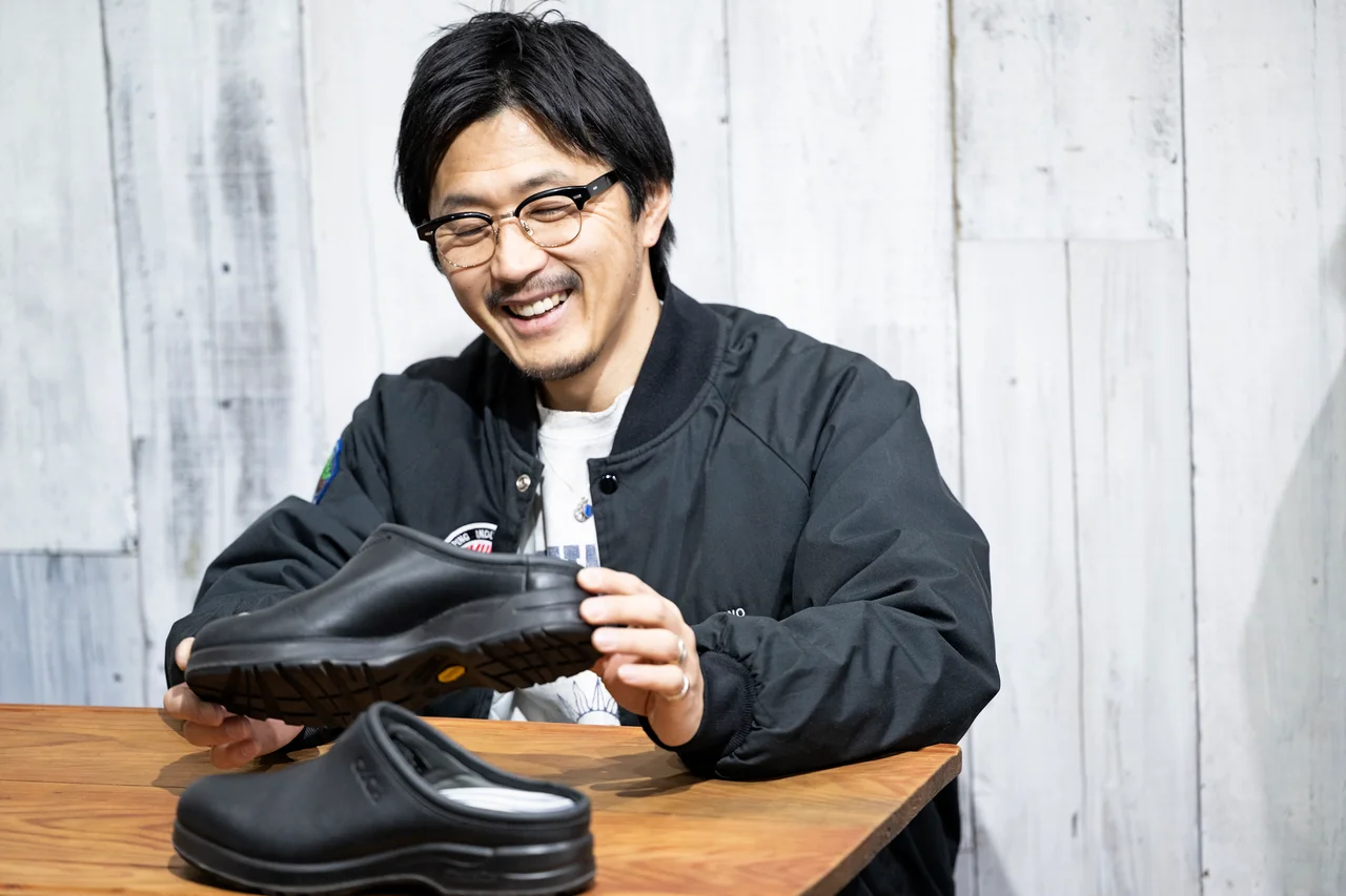 【おしゃれな大人の愛用サンダル】「コム の画像_6