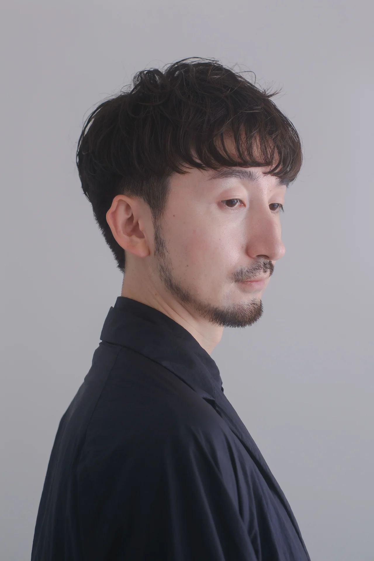 モード過ぎないワンレングスボブの右サイド