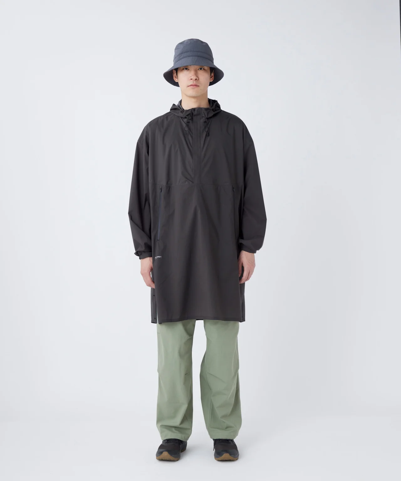 【おしゃれな大人の防水ウェア】超軽量で蒸の画像_1