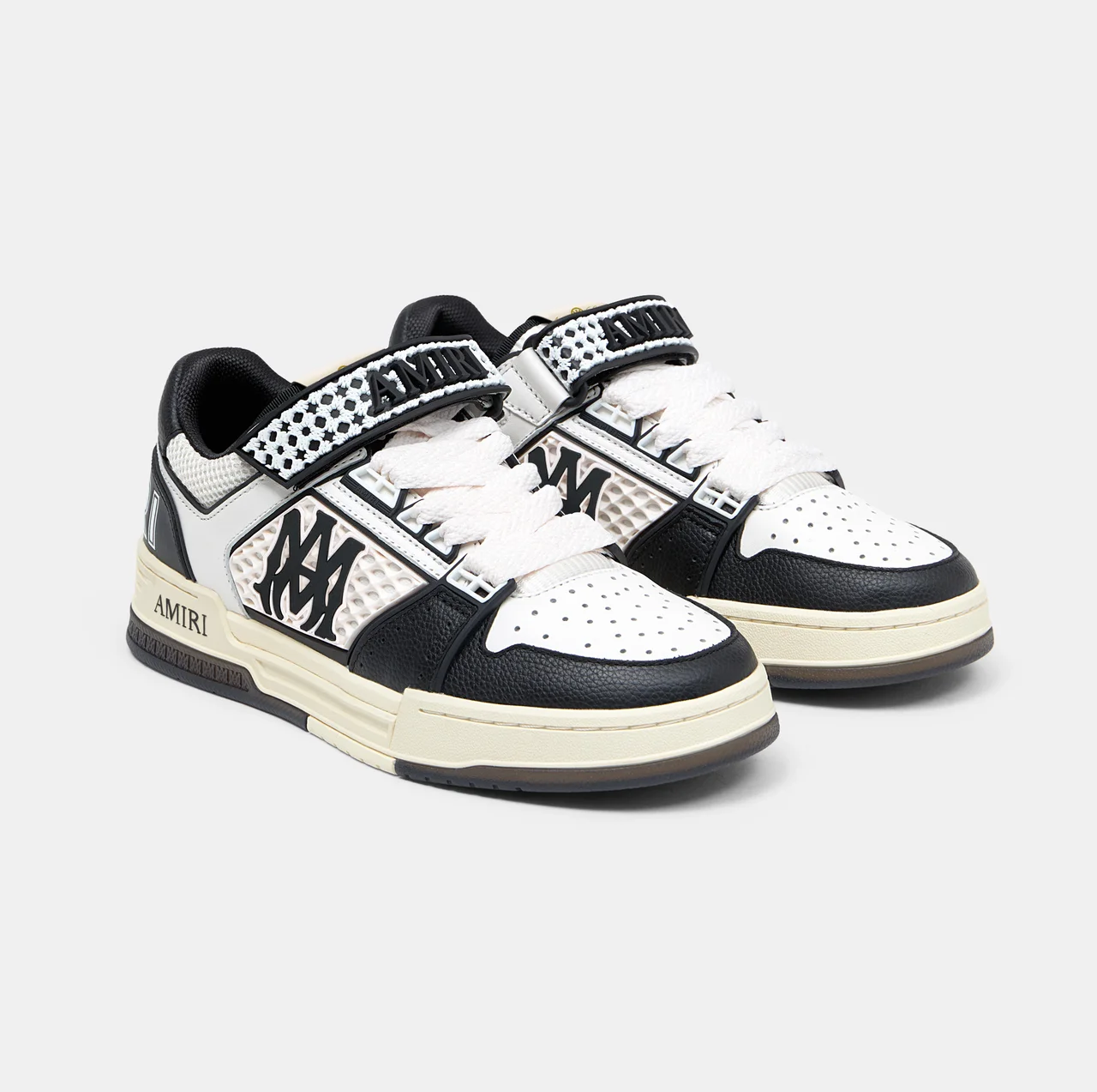 【差がつく大人のスニーカー】ストリートとの画像_2