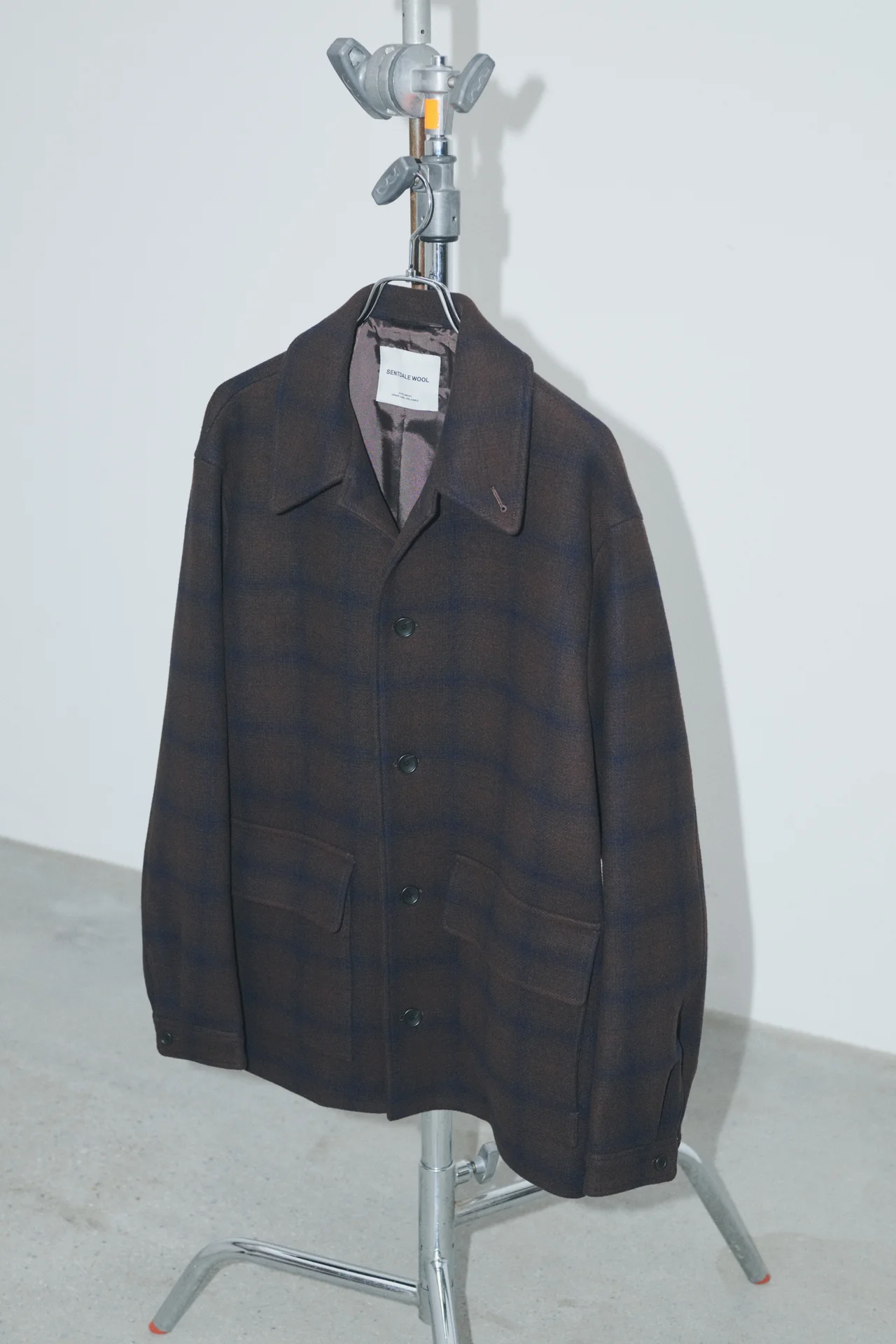 俳優・杉野遥亮が着る大人の上質アウター、の画像_4