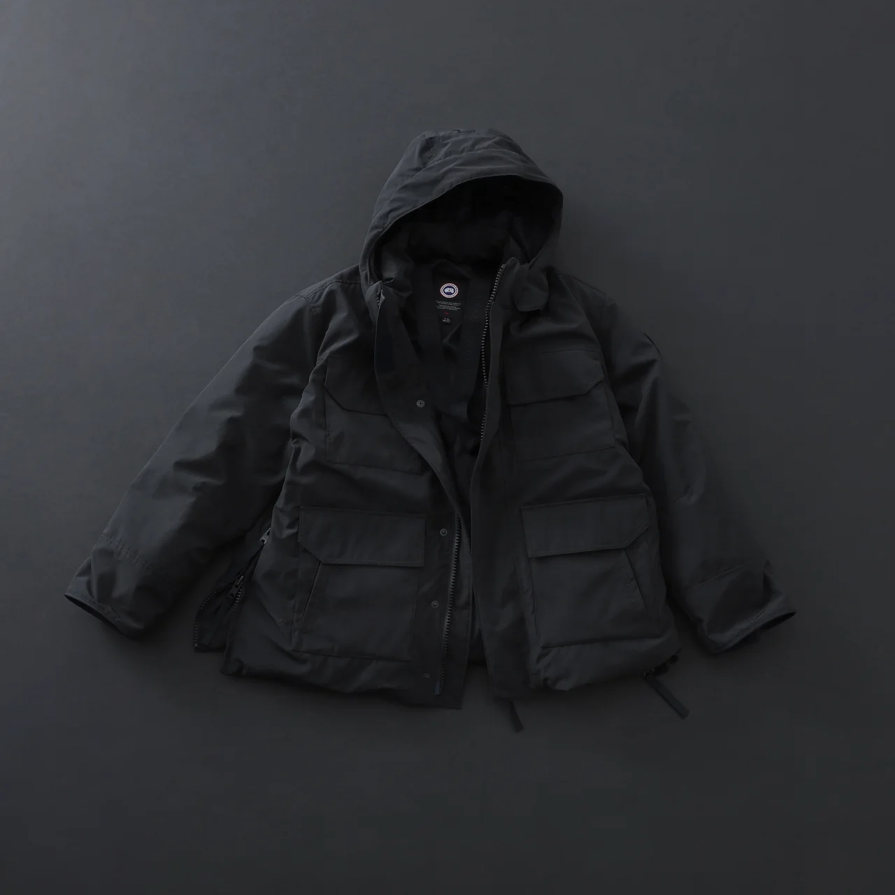 大人が買うべき「黒ダウン」20選。モンベの画像_12