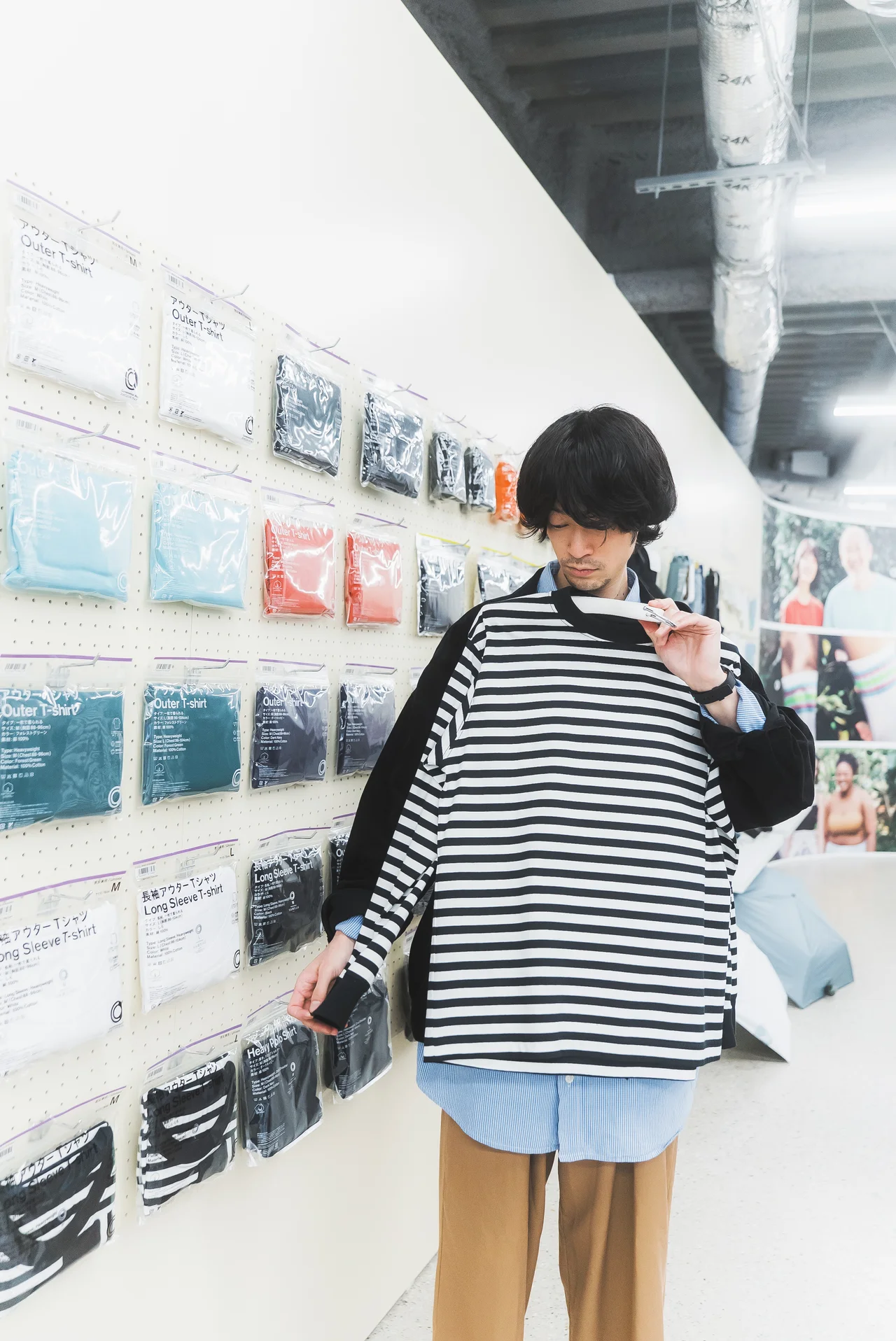 【ファミリーマートで買える服】「コンビニの画像_10