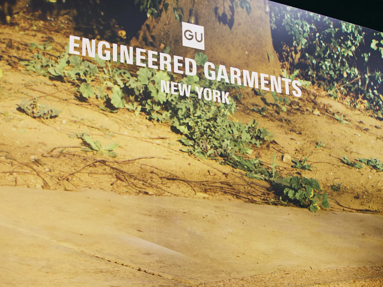 ジーユー×エンジニアド ガーメンツ　シーズンビジュアルロゴ