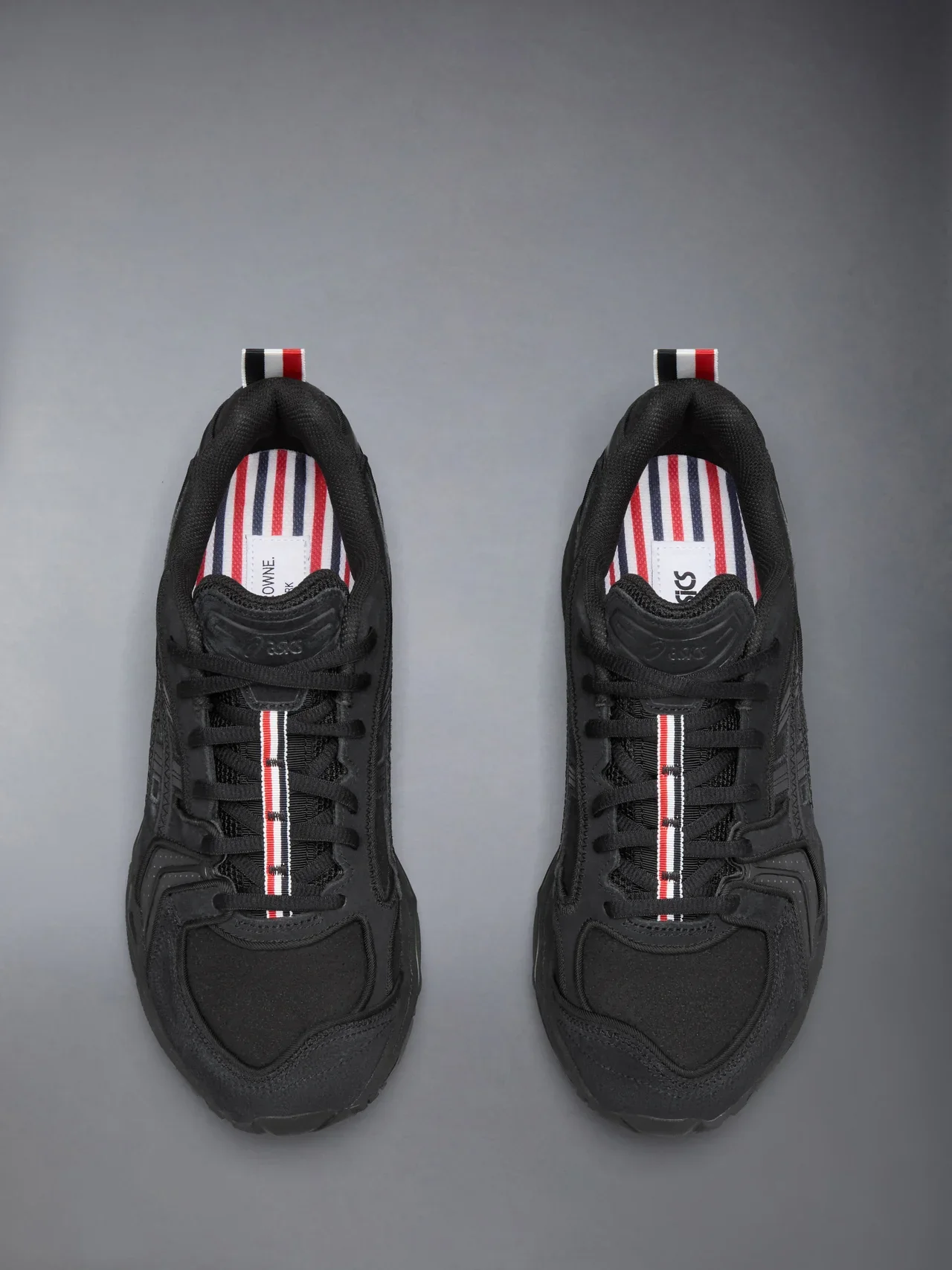 トム ブラウン × アシックス