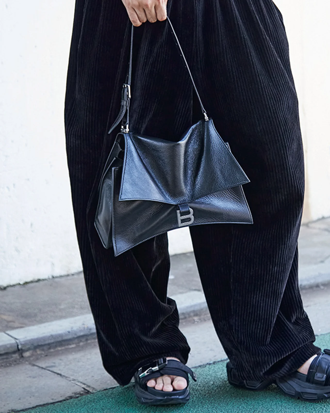BALENCIAGA