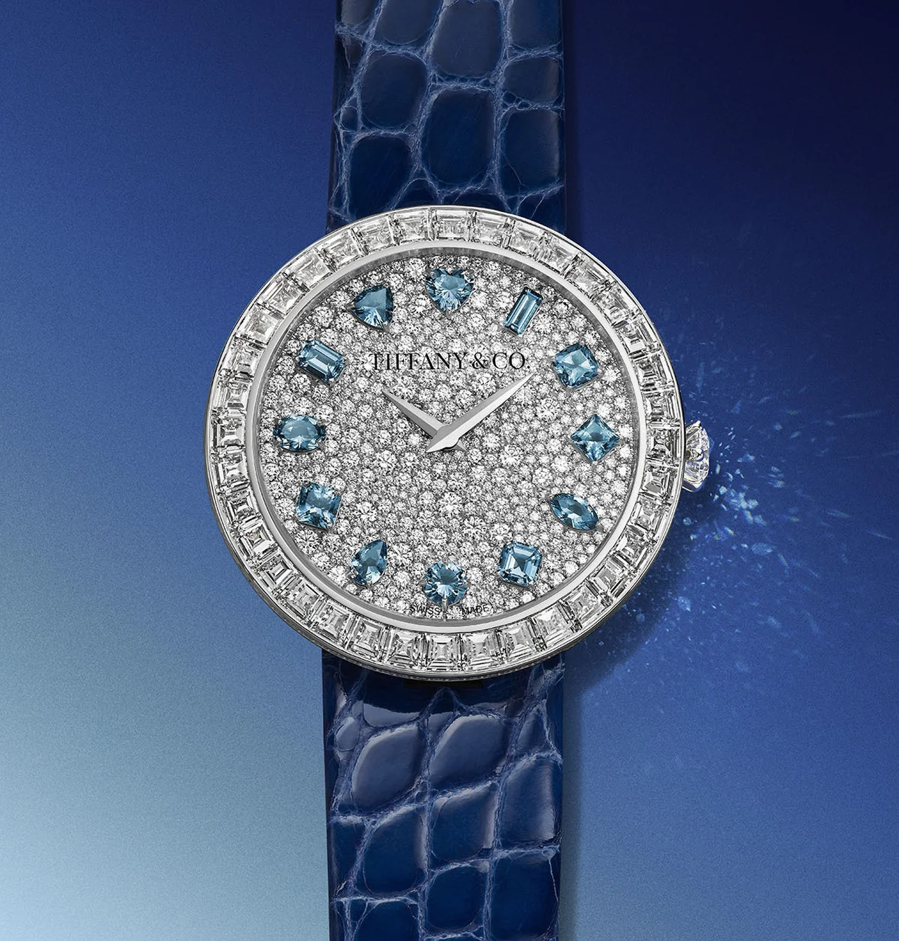 「ティファニー エタニティ」バゲットカットモデルの煌めくバゲットカットダイヤモンドを纏ったベゼル