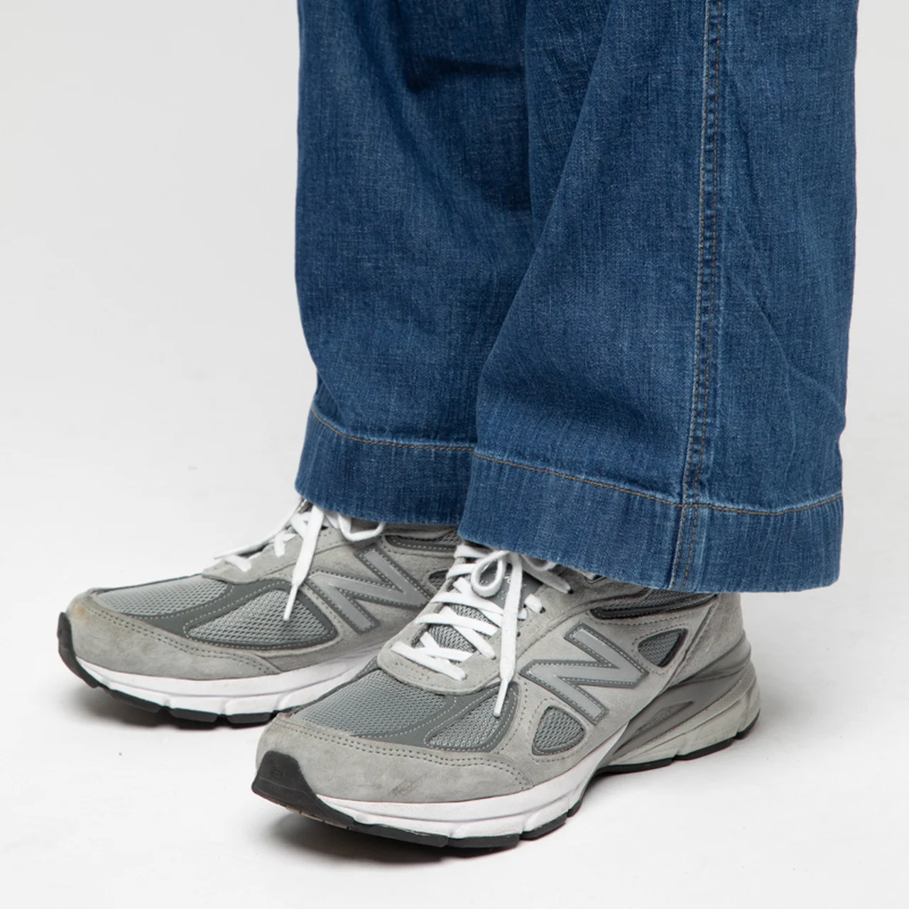 おしゃれな大人の着こなし｜New Balanceのスニーカー