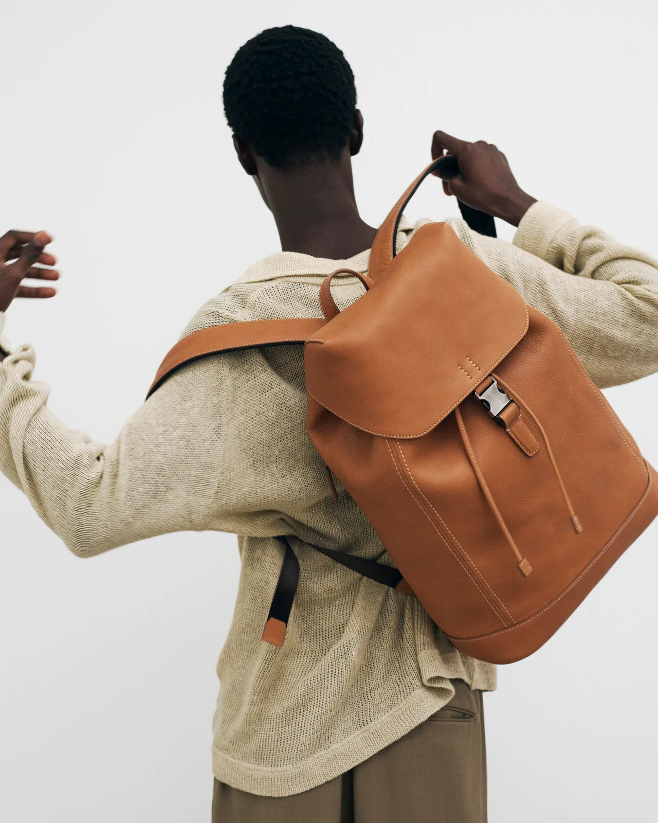 【差がつく大人のレザーバッグ＆財布】TSの画像_1