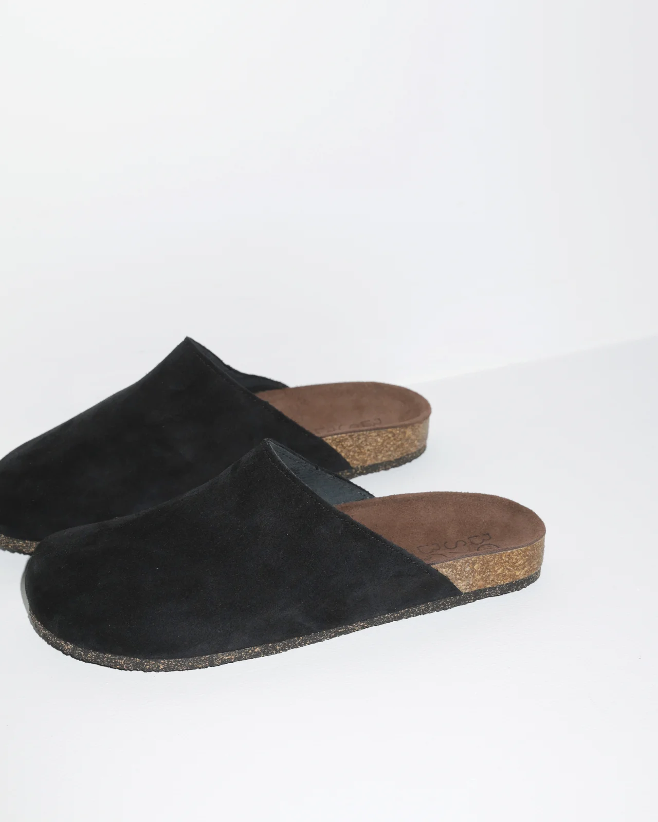 Mai Tai × BOSABOのスエードサンダル