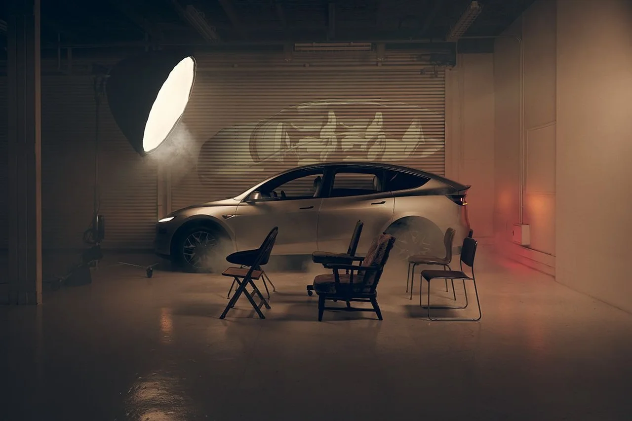 TESLA Model Y L