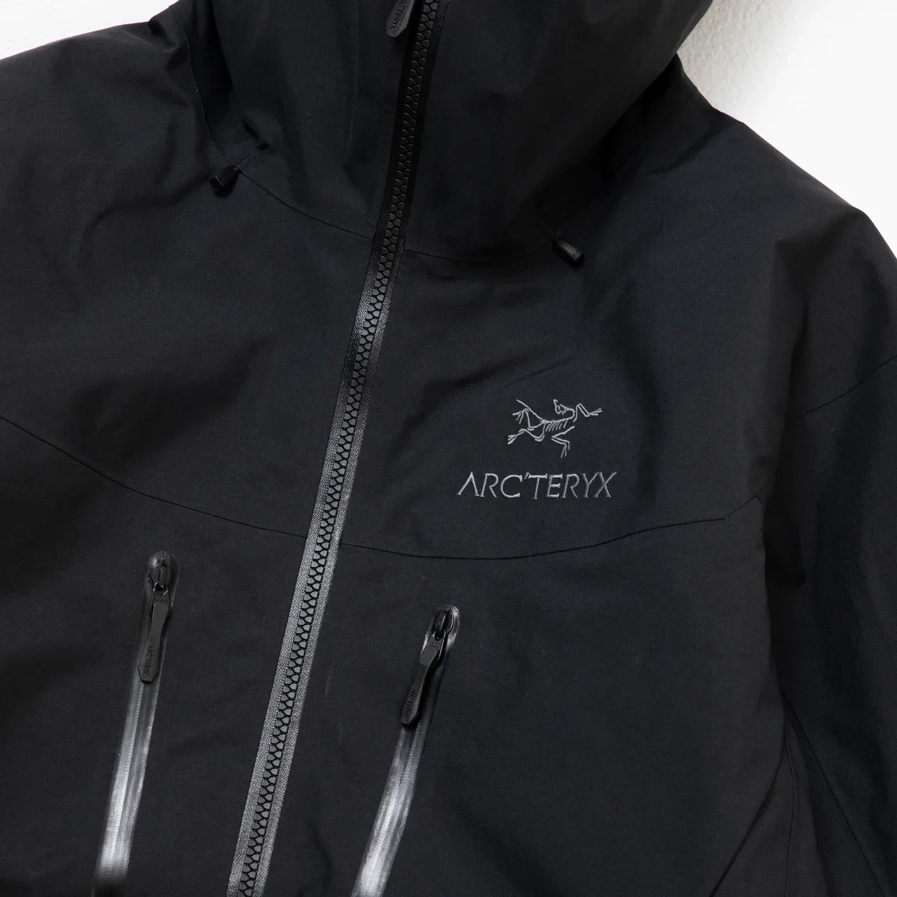 ARC'TERYX｜Alpha SV Jacket