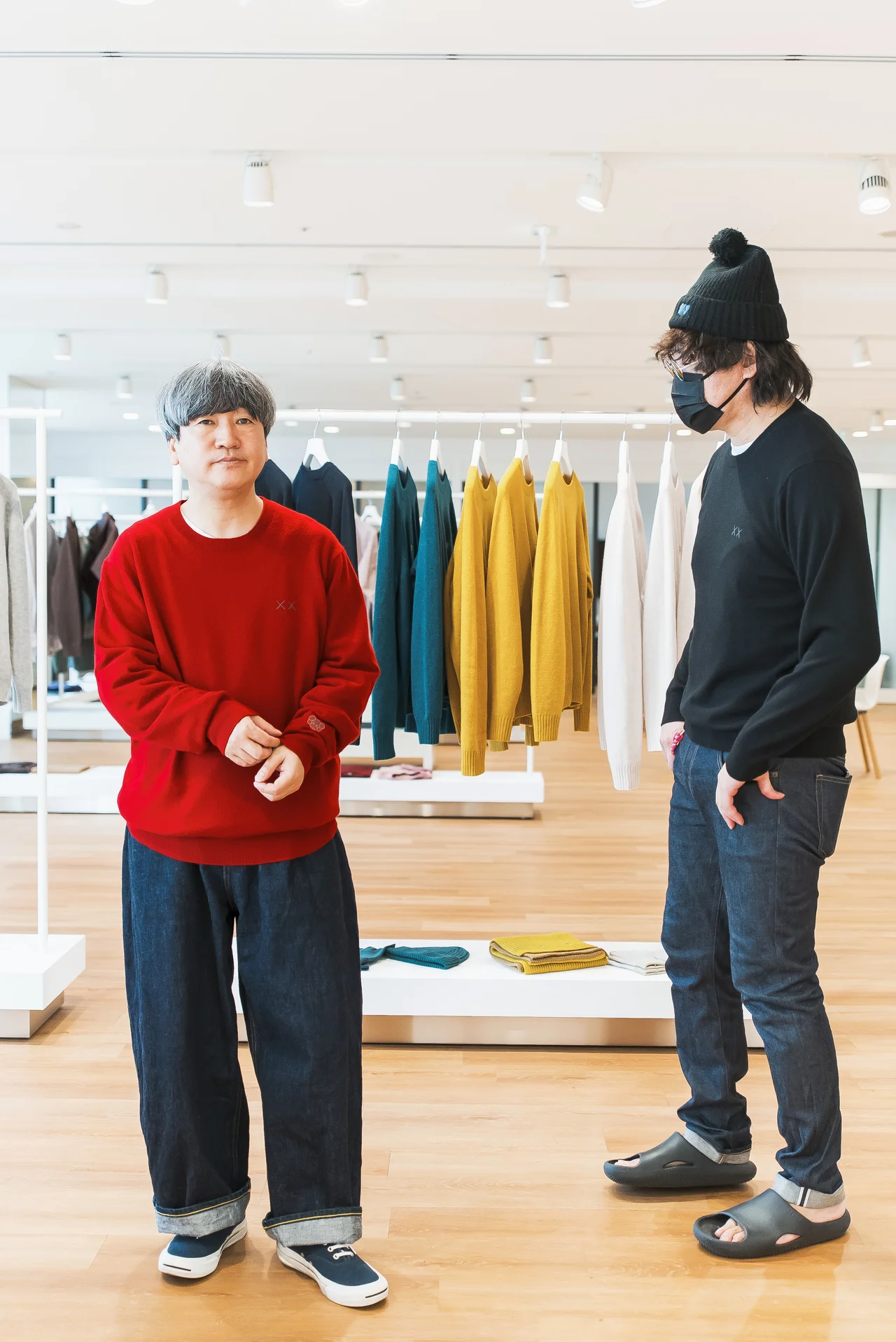 【大人のユニクロ】試着ルポ。「KAWS」の画像_35