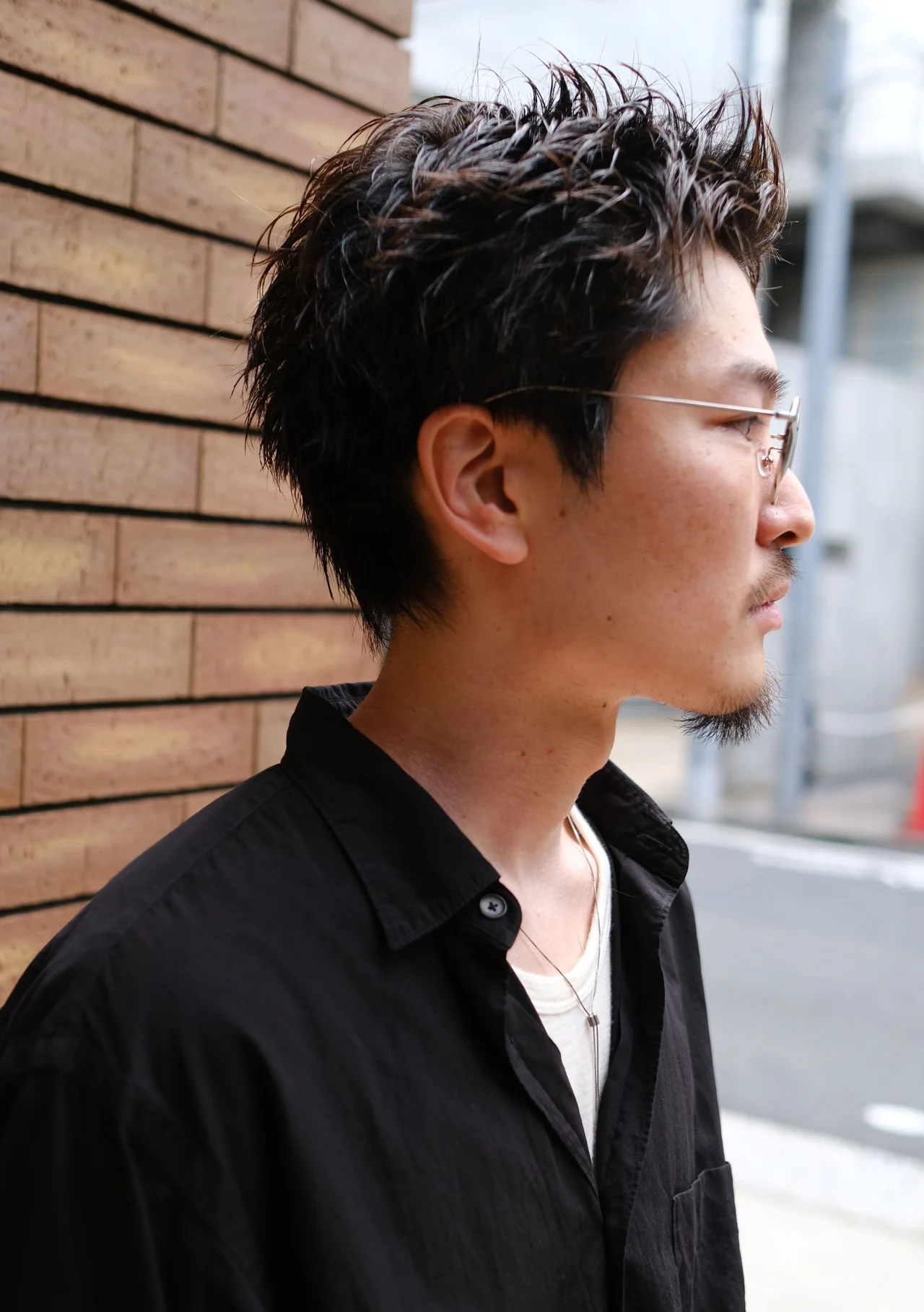 メンズヘア 大人の無造作ベリーショートの右サイド