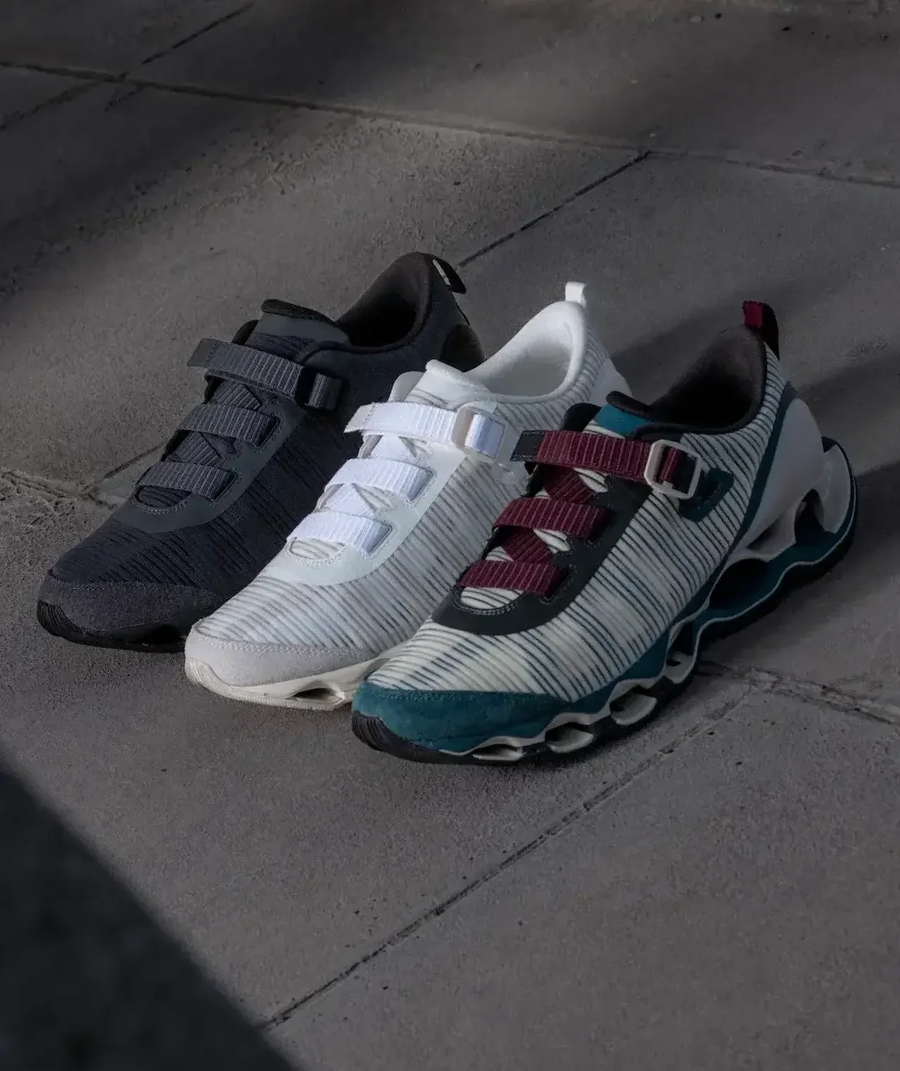 【大人のハイテクスニーカー】軽さも通気性の画像_4