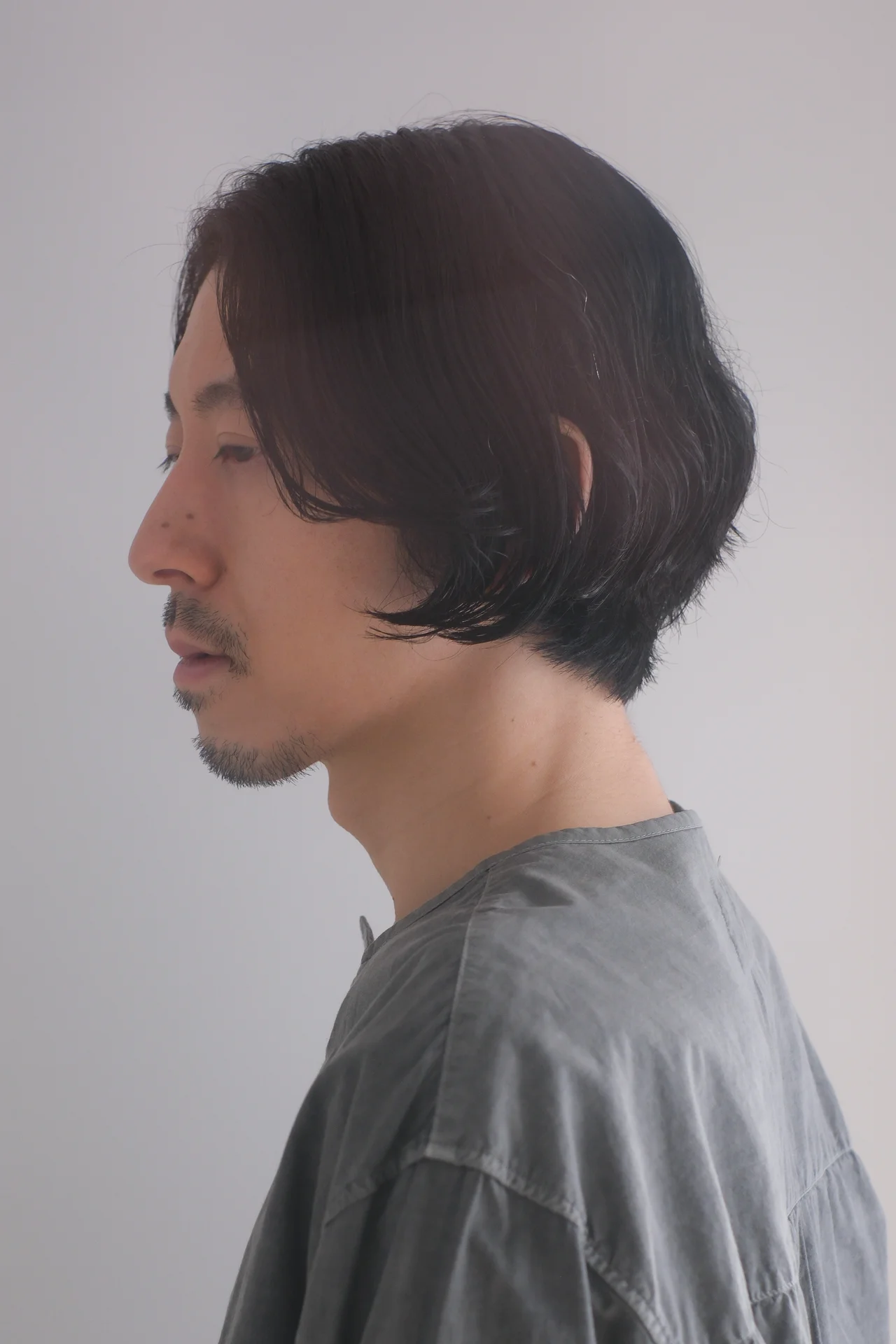 「ミディアムヘアは毛先を軽くしてはダメ」の画像_3