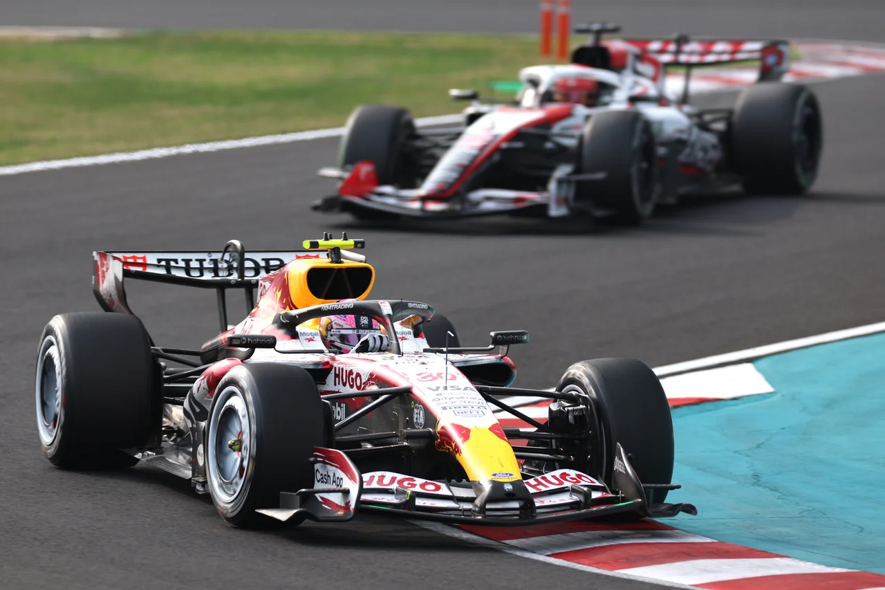 チューダーがオフィシャルパートナーシップを結ぶ「ビザ・キャッシュアップ・レーシング・ブルズ F1チーム」