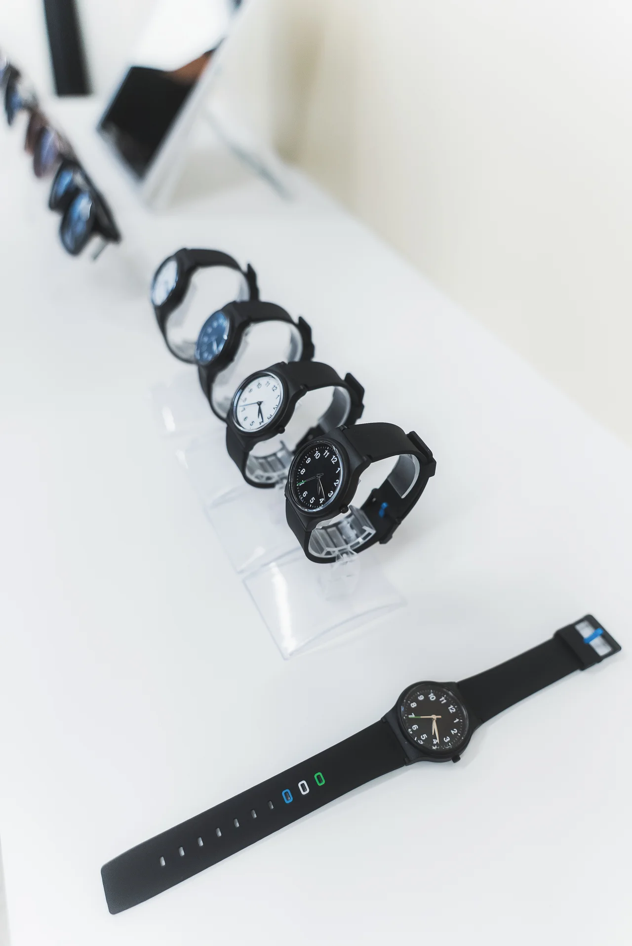 【ファミリーマートで買える服】「コンビニの画像_16