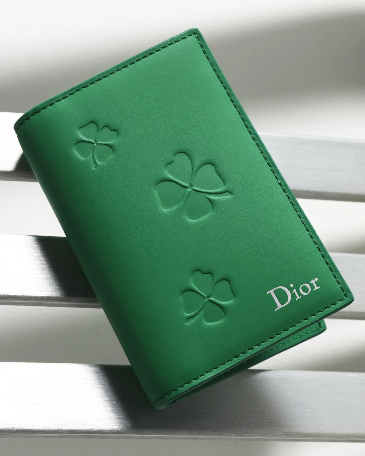 Diorのカードケース