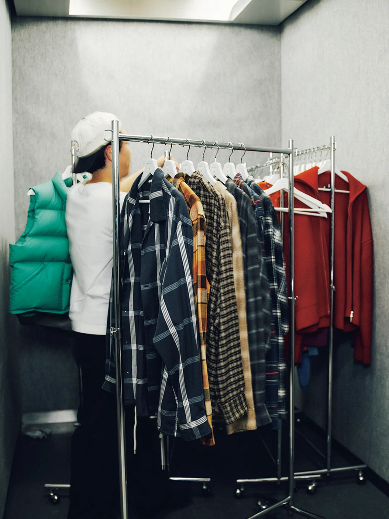 スタイリスト3人が語る「いま大人が着るべの画像_13