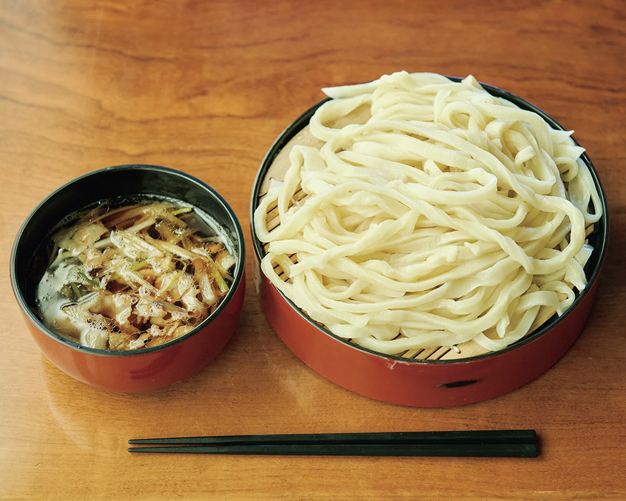 定番の肉ネギ・温かいつけ汁、麺の量はもり（400g）