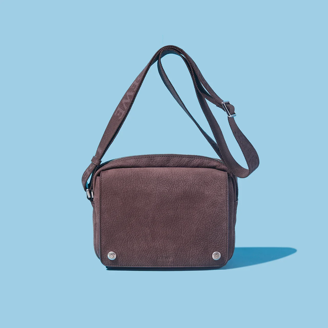 PEBBLE MESSENGER BAG