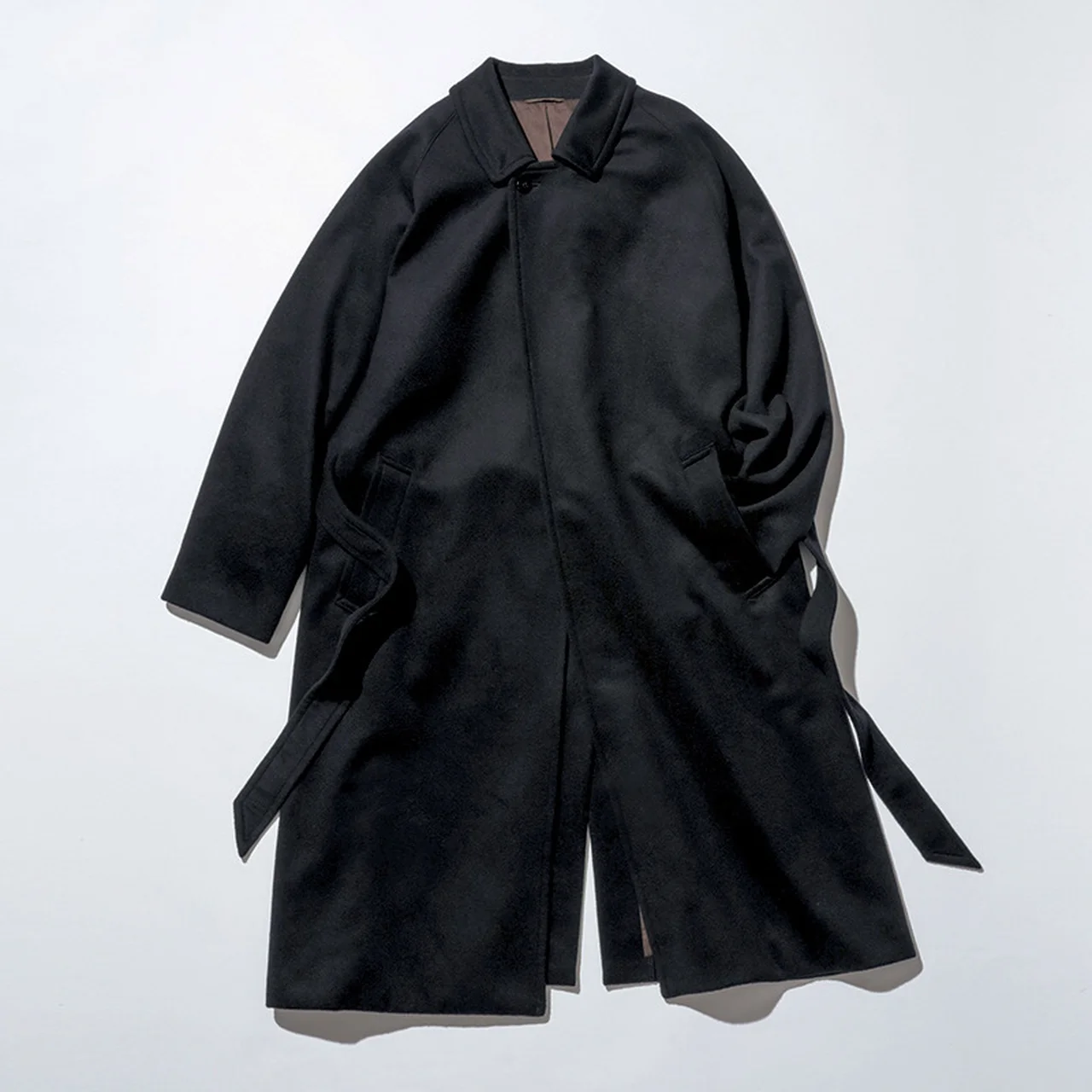 Caleのカシミヤビーバーベルテッドコート