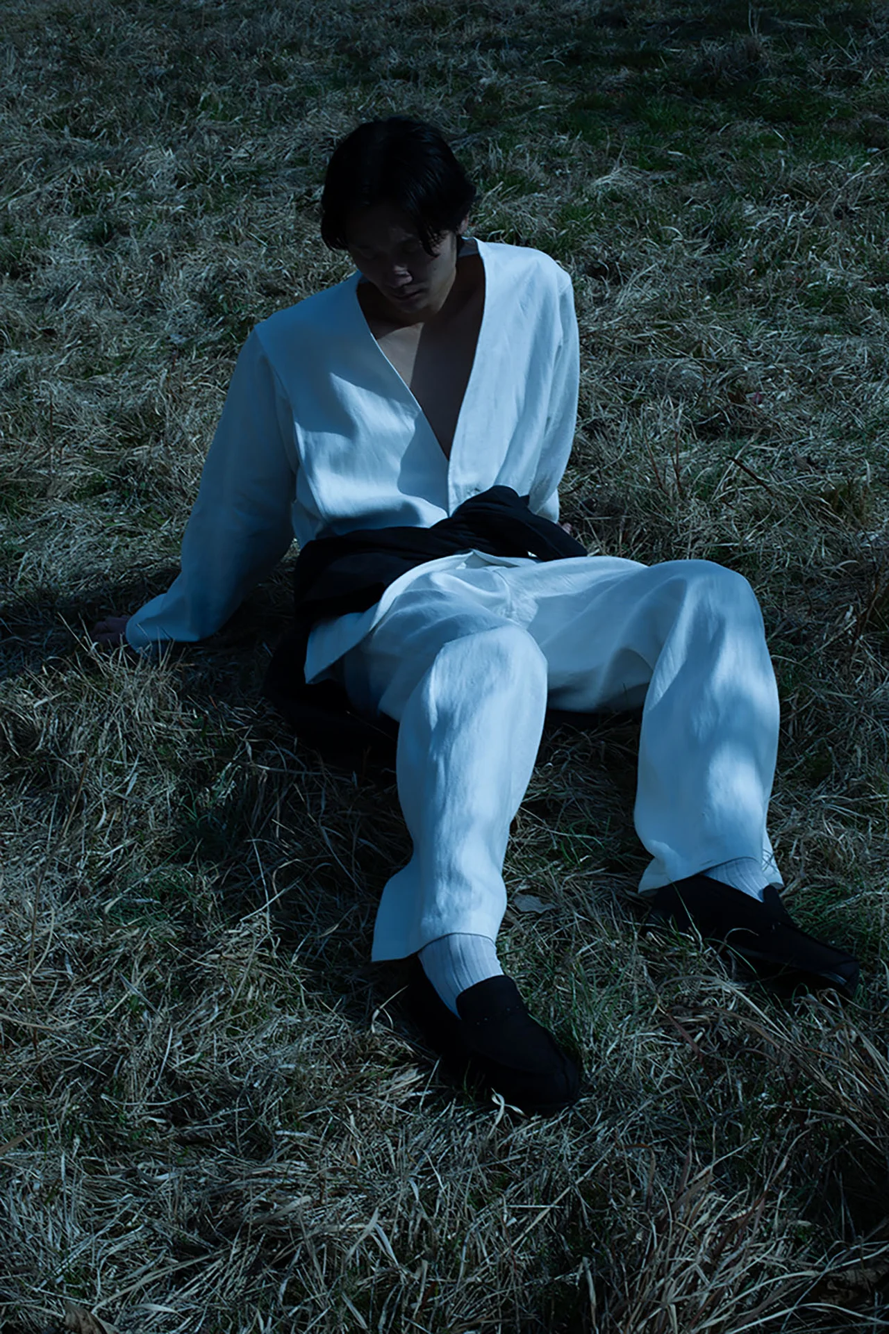 着物の構造から着想したジャケット〈OFF WHITE〉