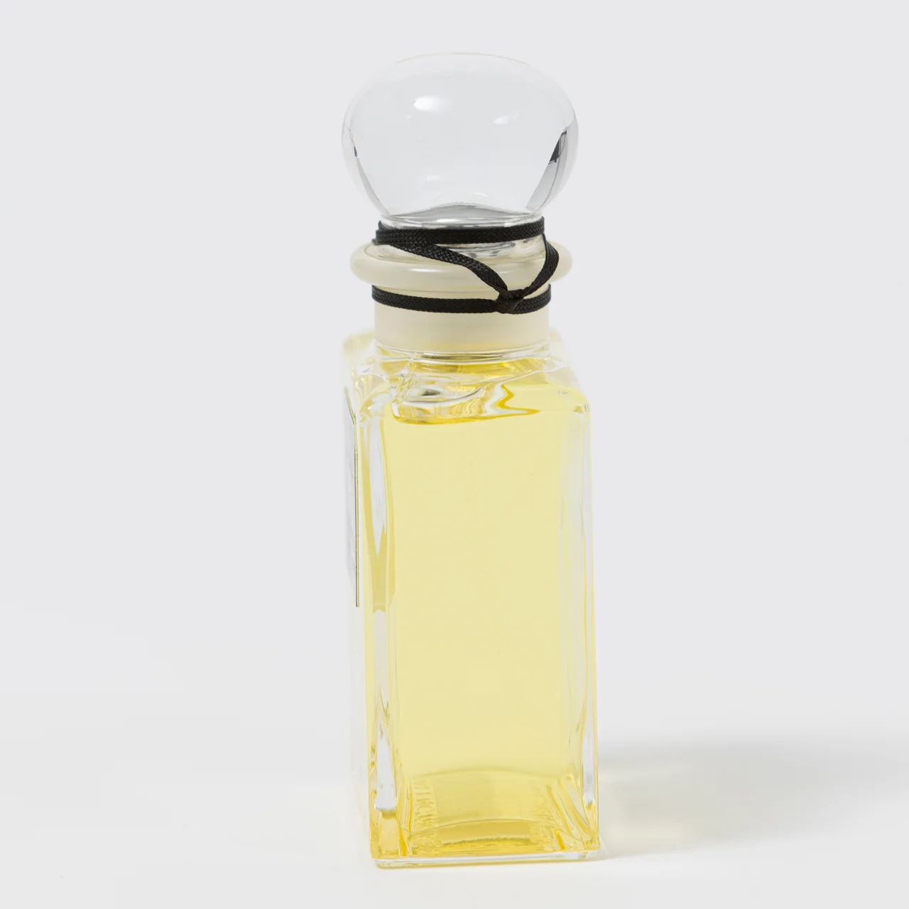 エディター私物 バレンシアガのフレグランス