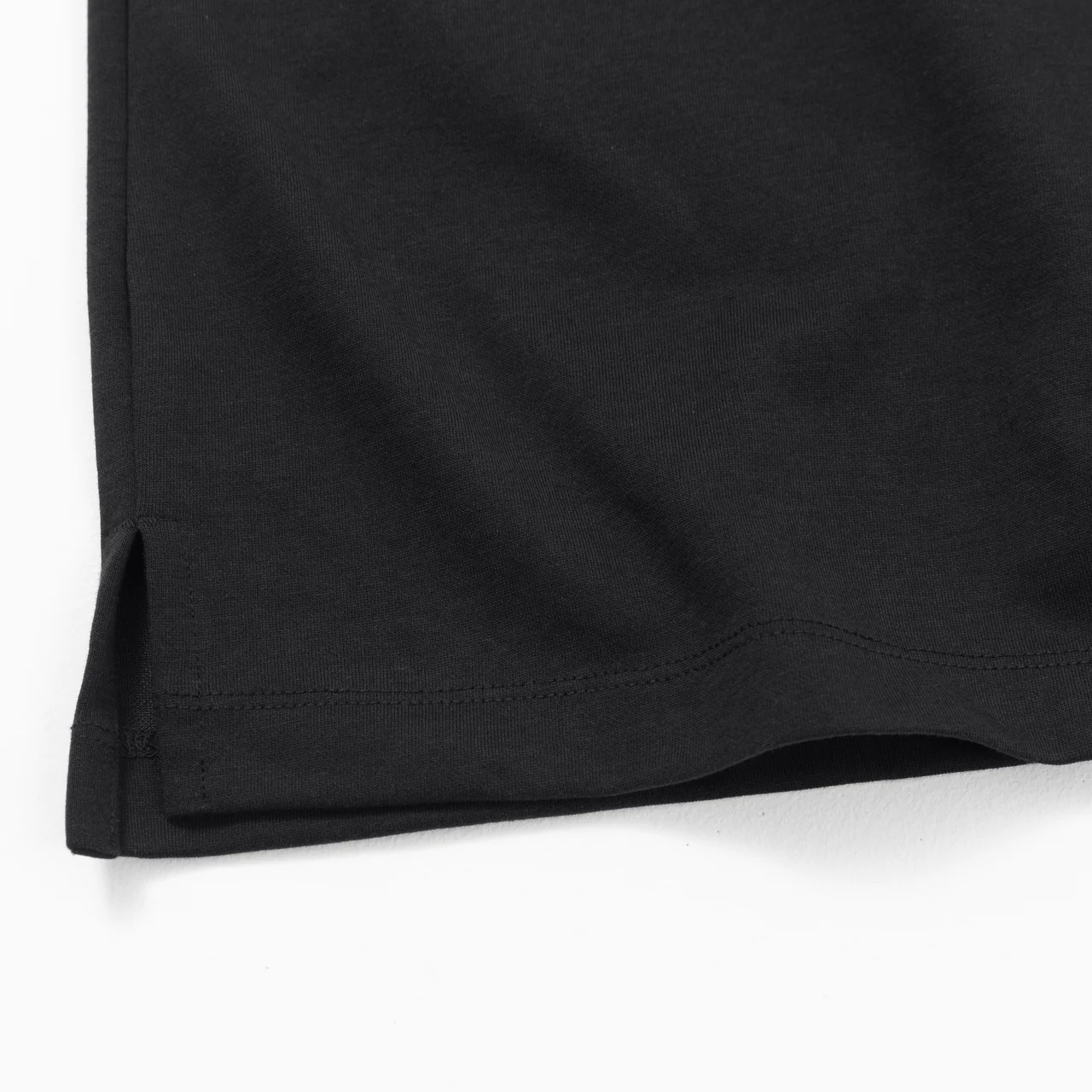 【エディター私物】UNIQLOのエアリズムコットンノースリーブTシャツ