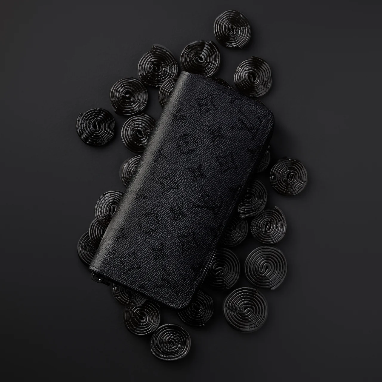 【ルイ・ヴィトンの財布&レザー小物】黒のの画像_1