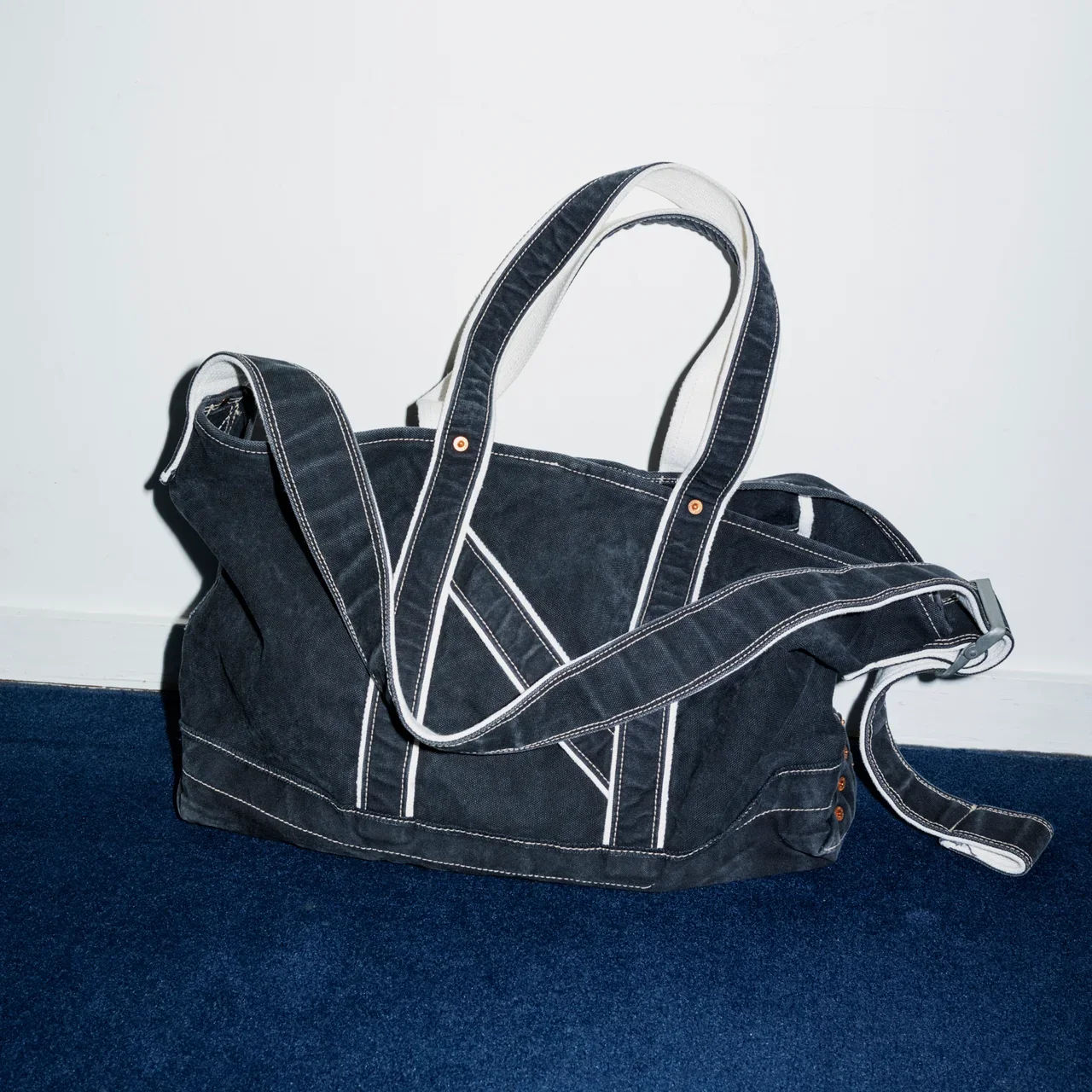 「ナイスネス」のエイジドエフェクトショルダートートバッグ