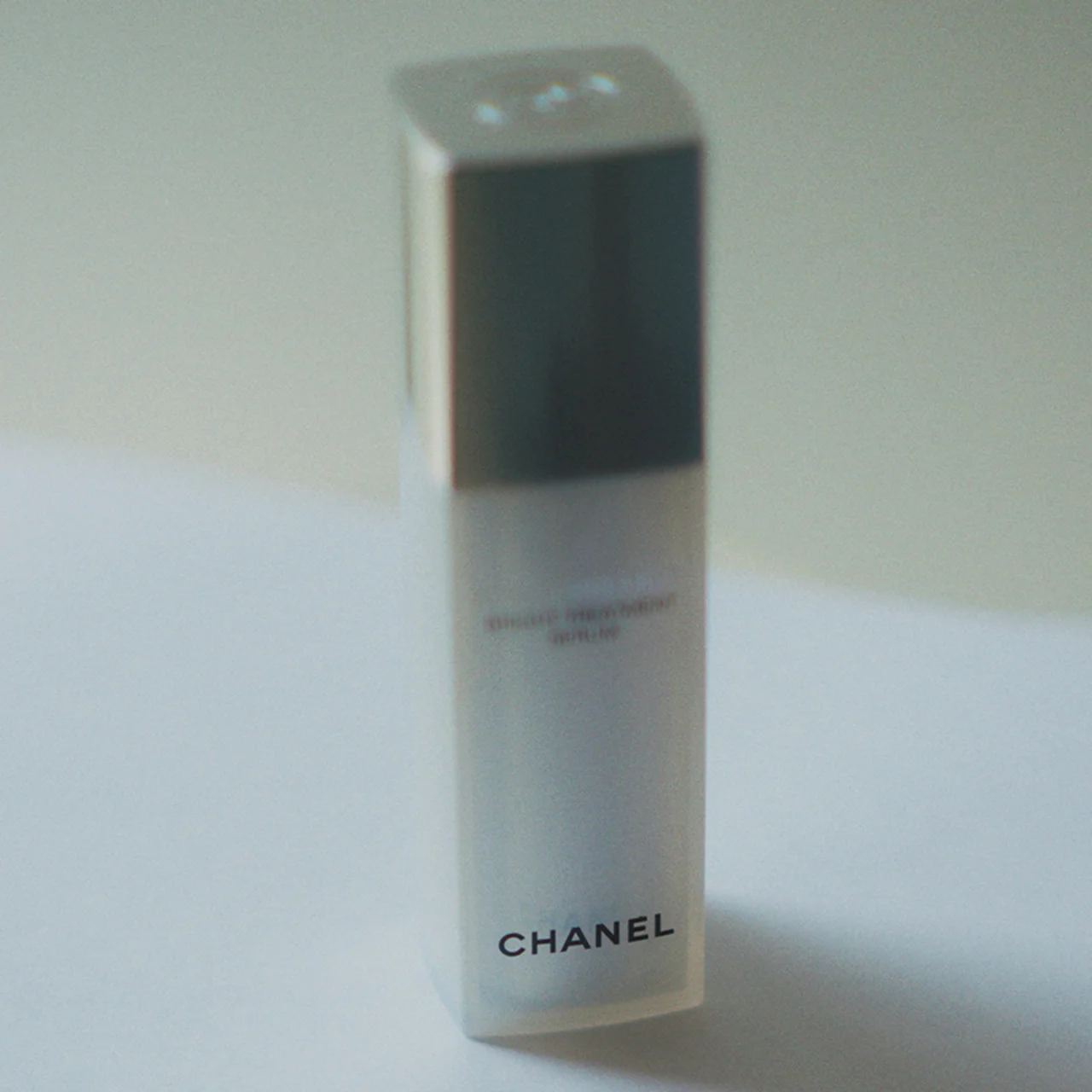 CHANEL｜エクラ プルミエ ブライト トリートメント セラム