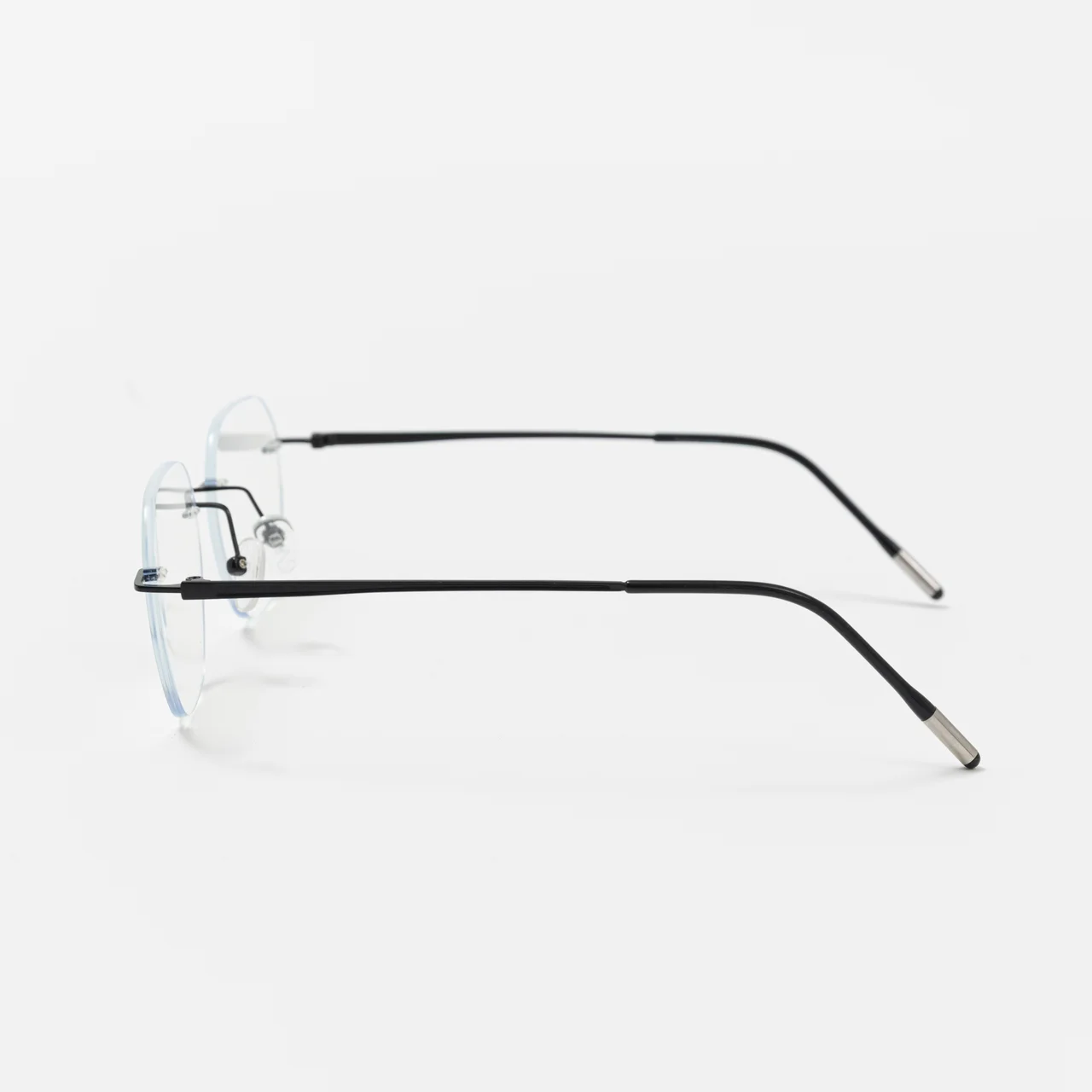 エディター私物 ニュニュのメガネ